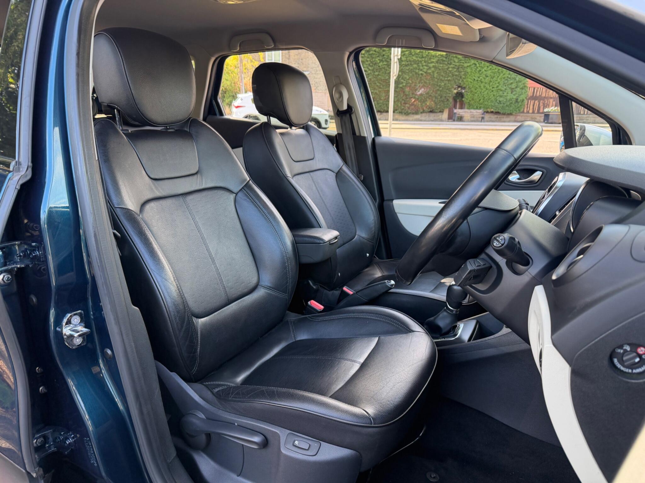 Renault Captur - Image 18