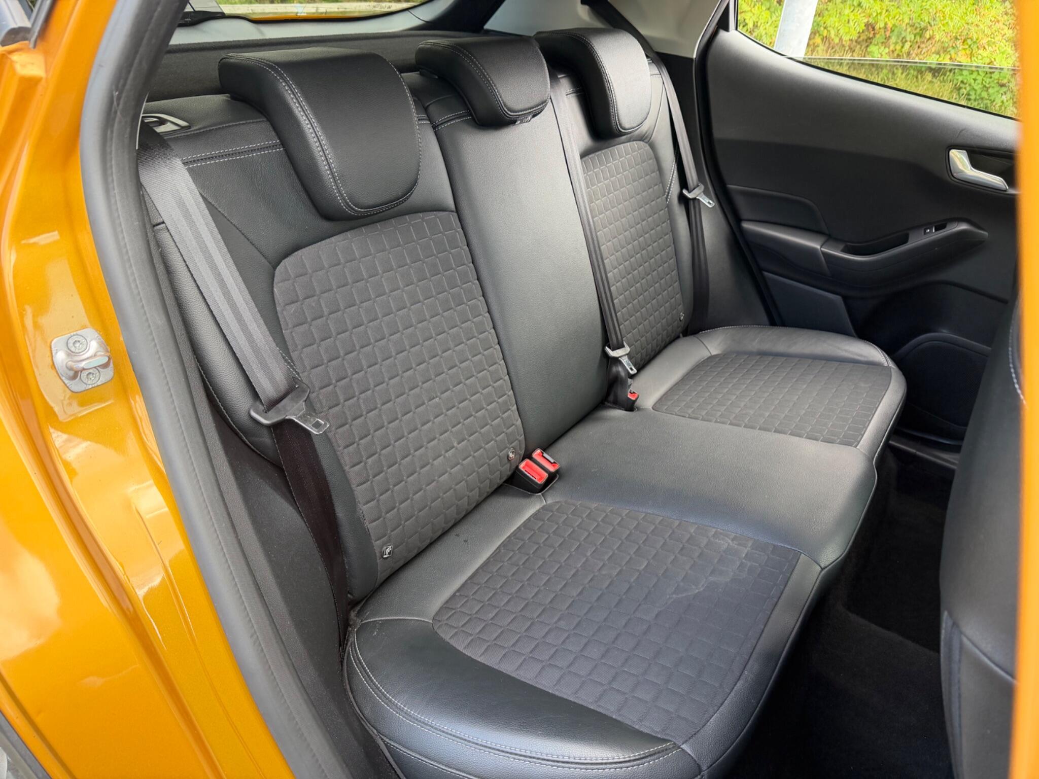 Ford Fiesta - Image 11