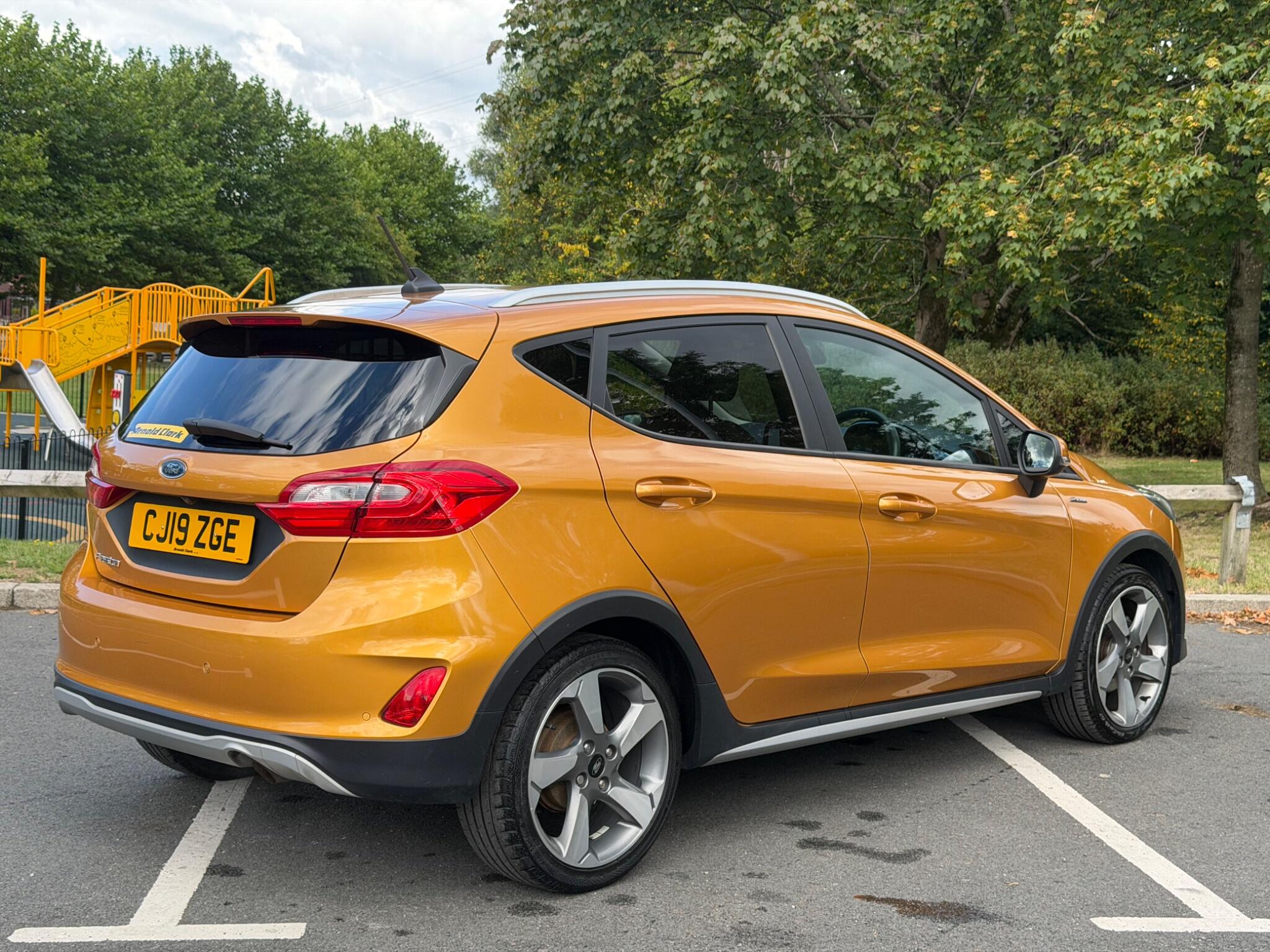 Ford Fiesta - Image 12