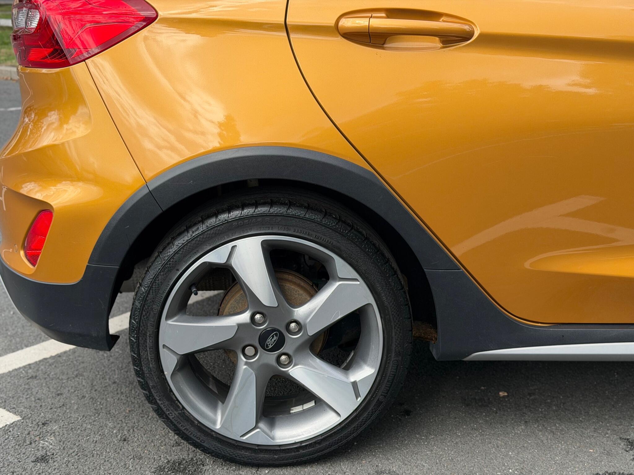 Ford Fiesta - Image 22