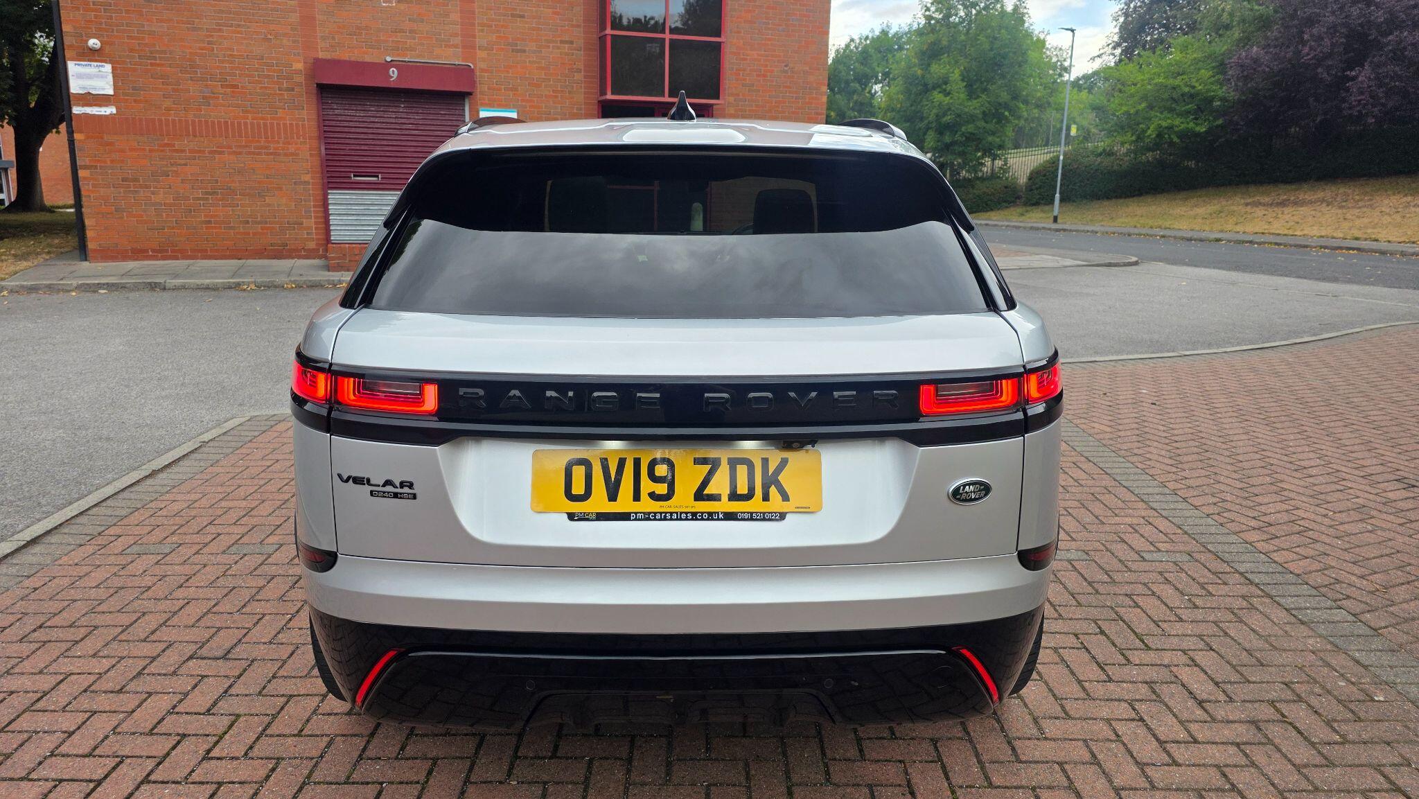 Land Rover Range Rover Velar - Image 13