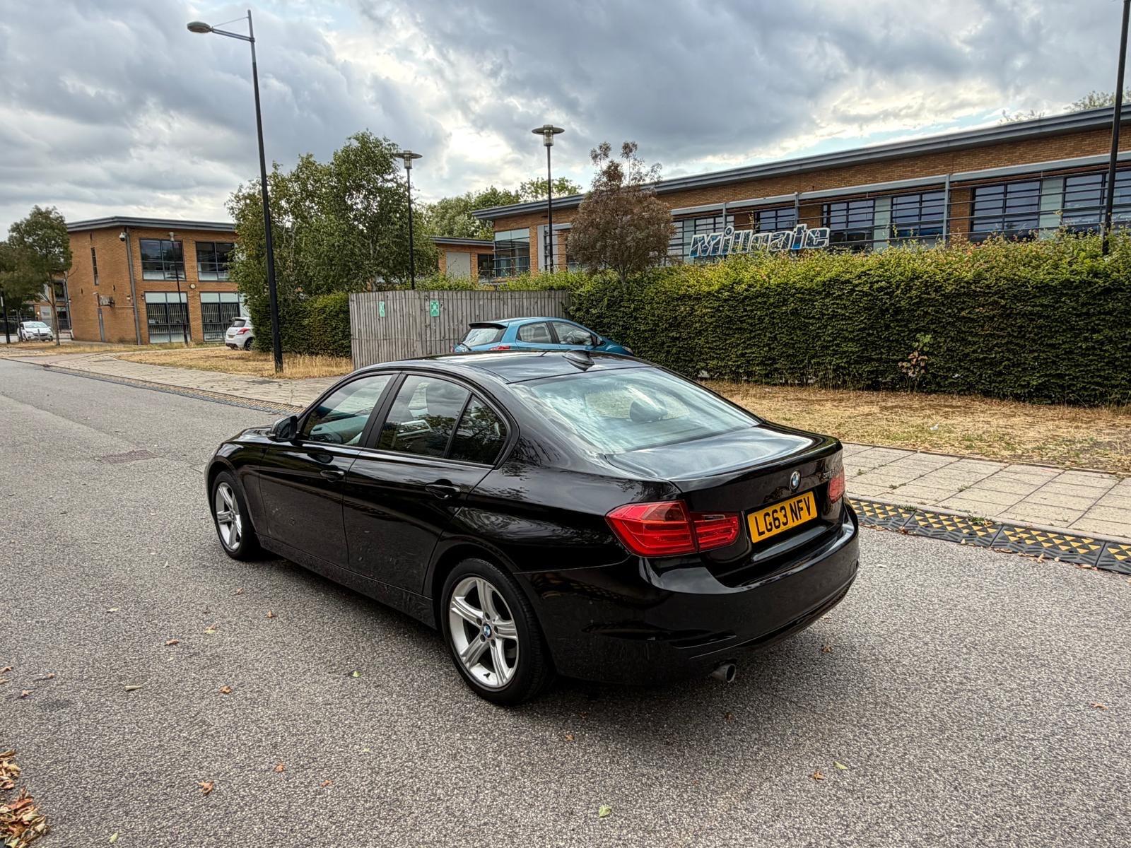 BMW 3 Series - Image 8