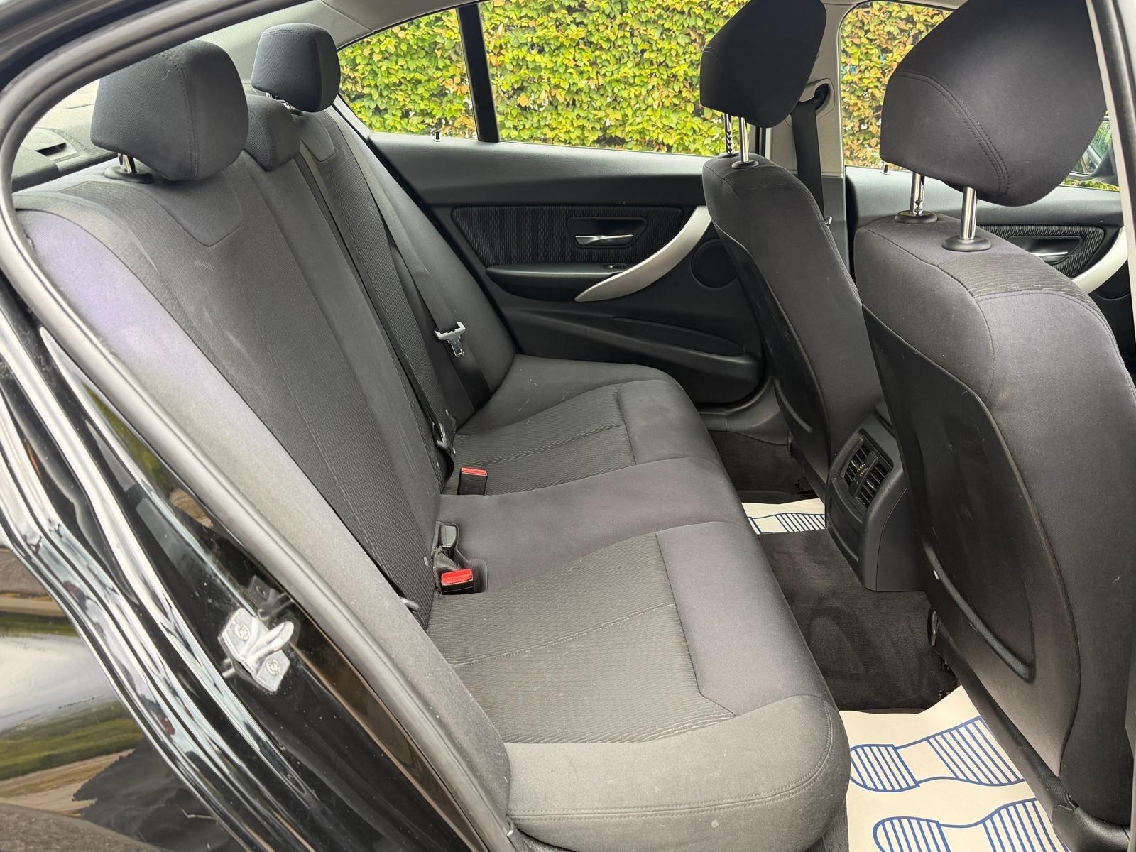 BMW 3 Series - Image 12