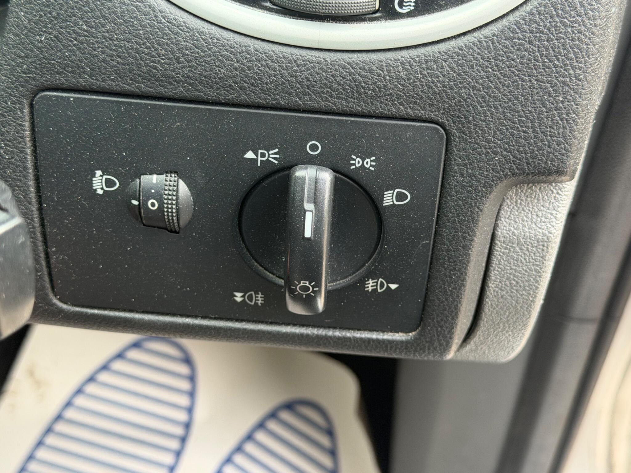 Ford Focus - Image 17