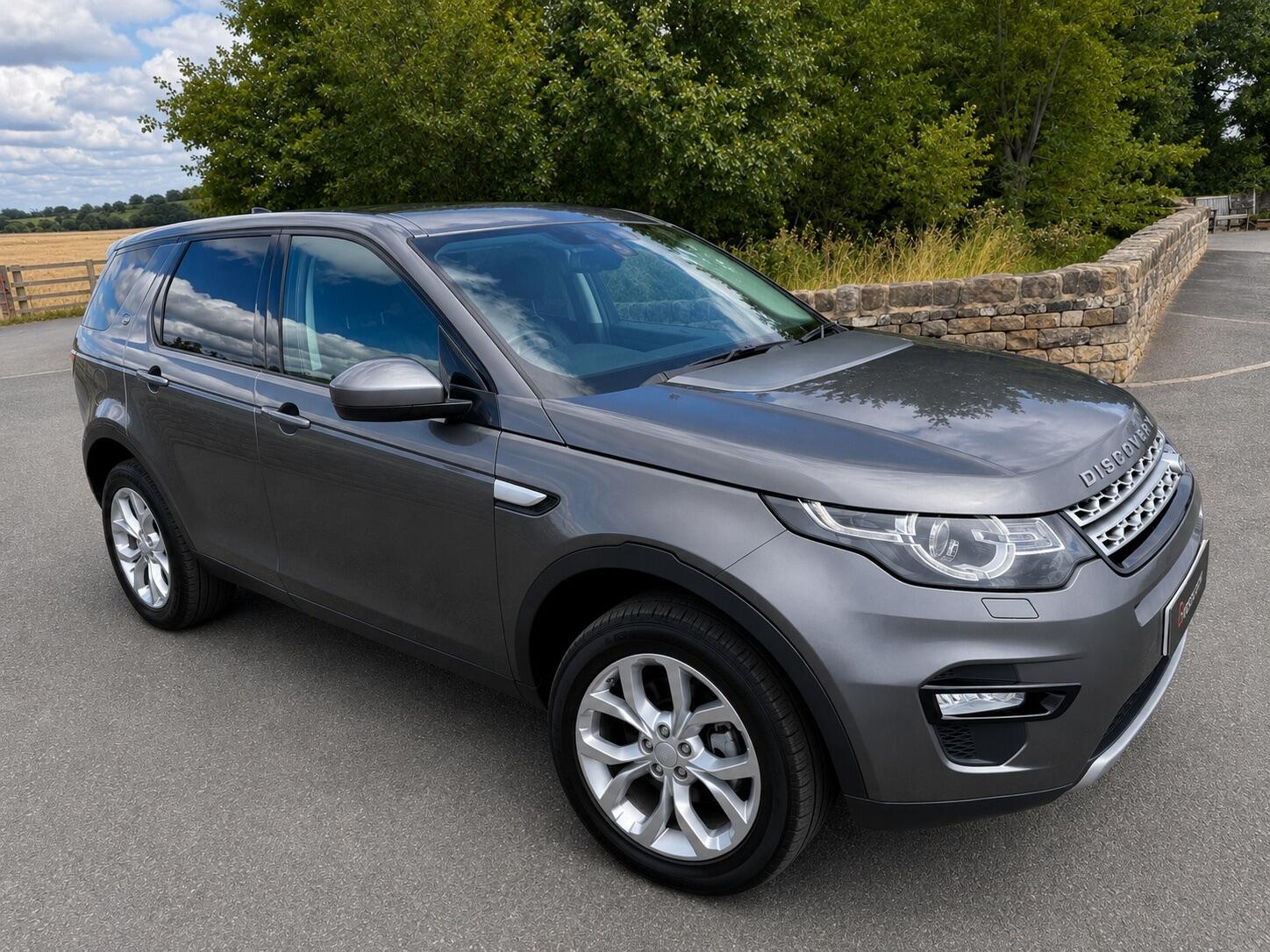 Land Rover DISCOVERY SPORT - Image 6