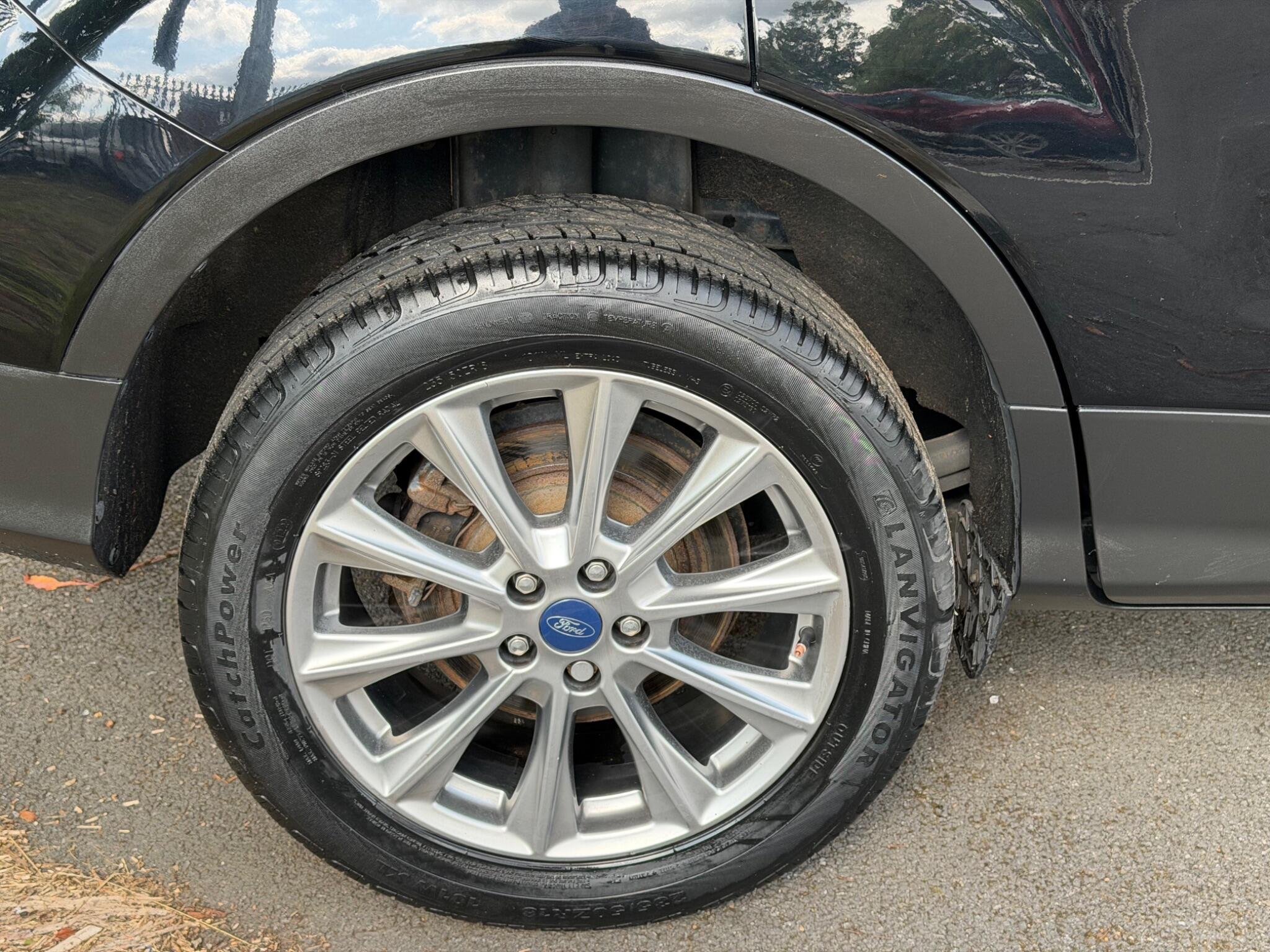 Ford Kuga - Image 7