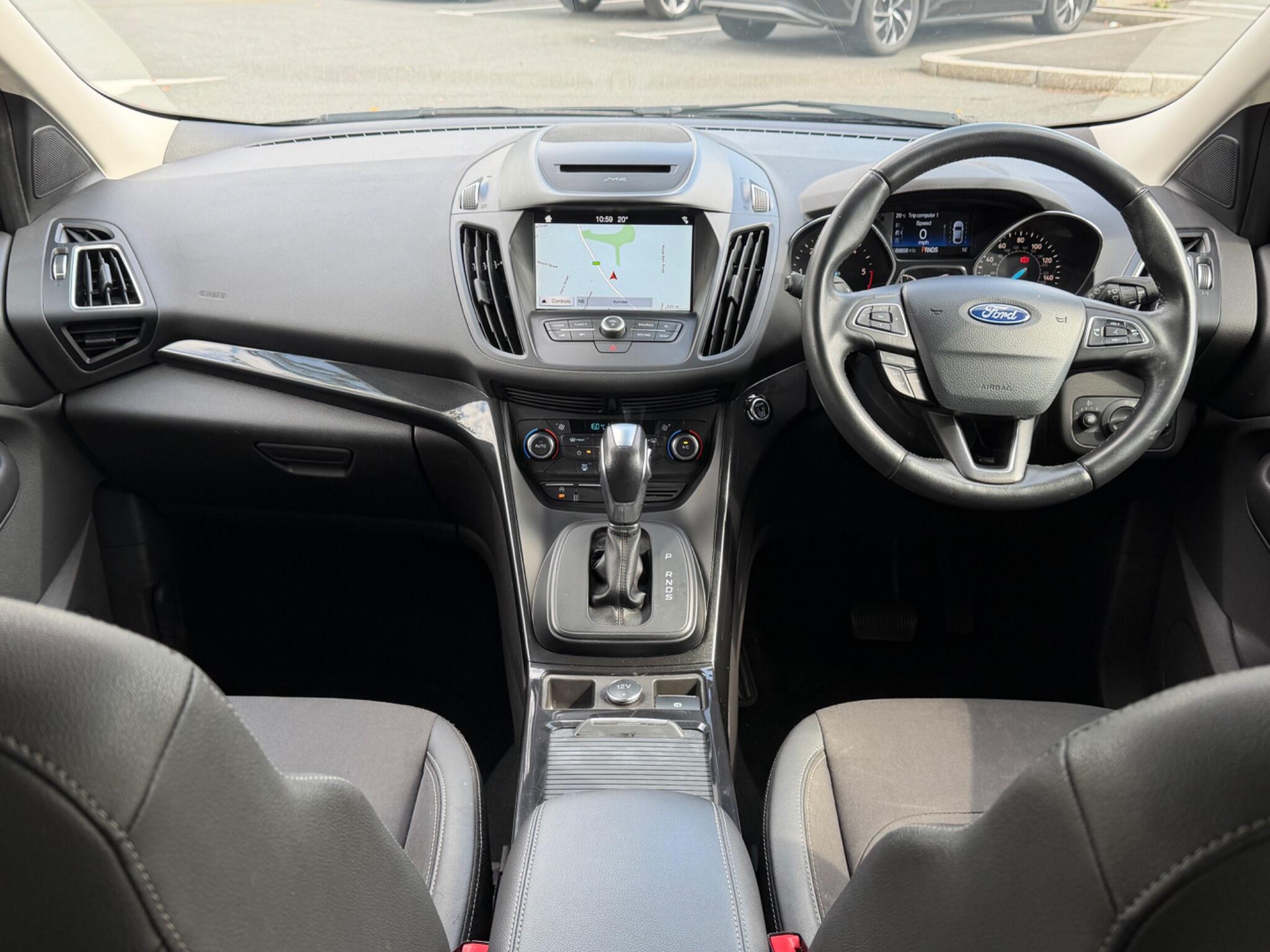 Ford Kuga - Image 22