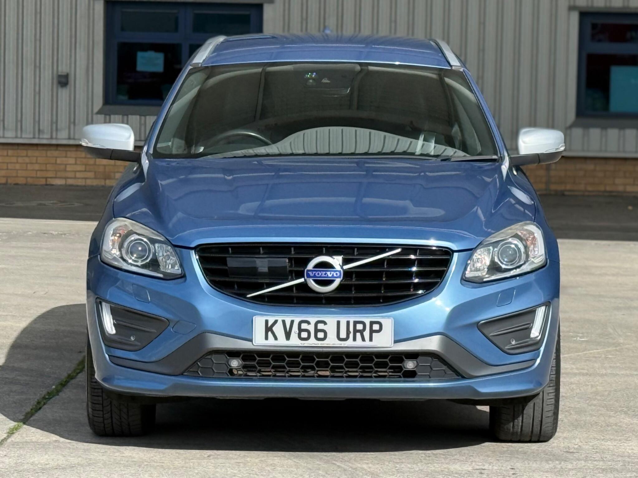 Volvo XC60 - Image 2
