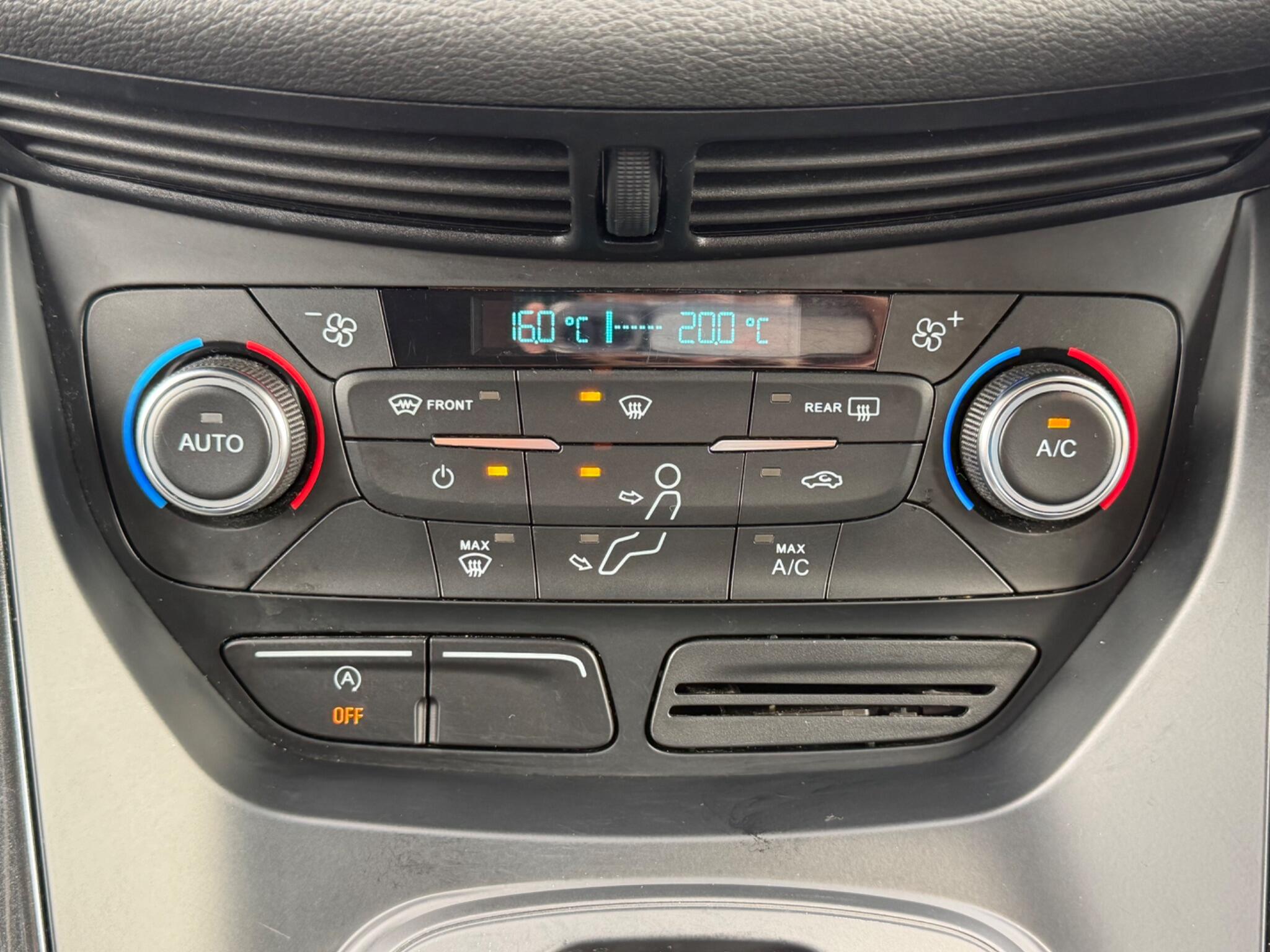 Ford Kuga - Image 33
