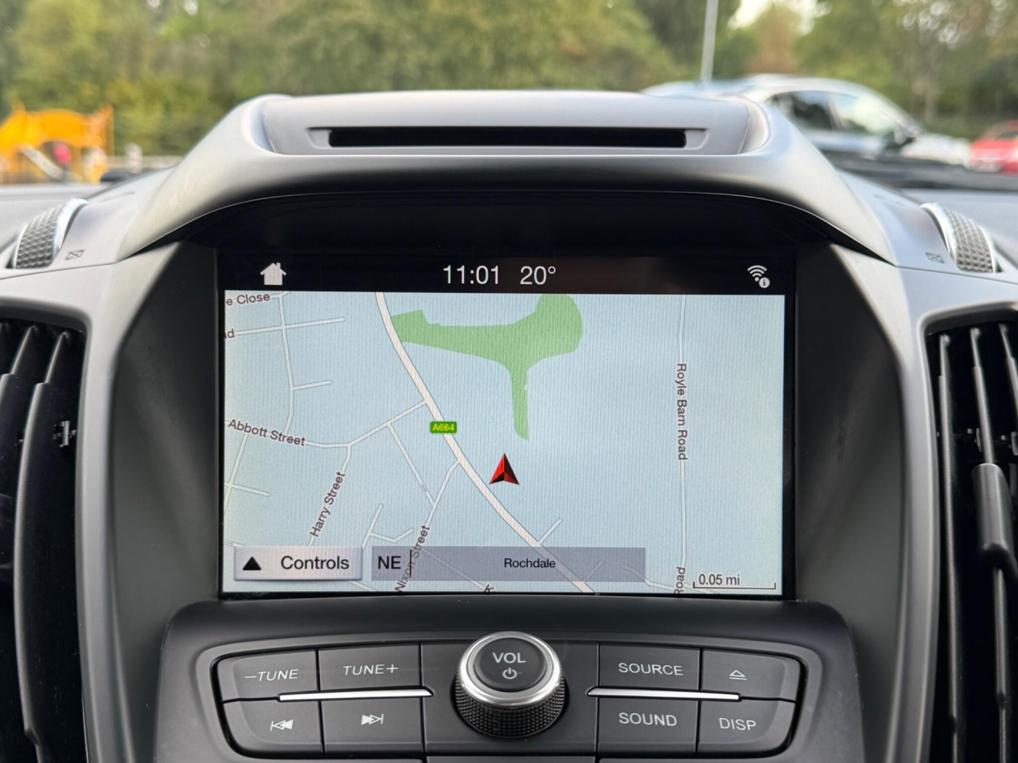 Ford Kuga - Image 38