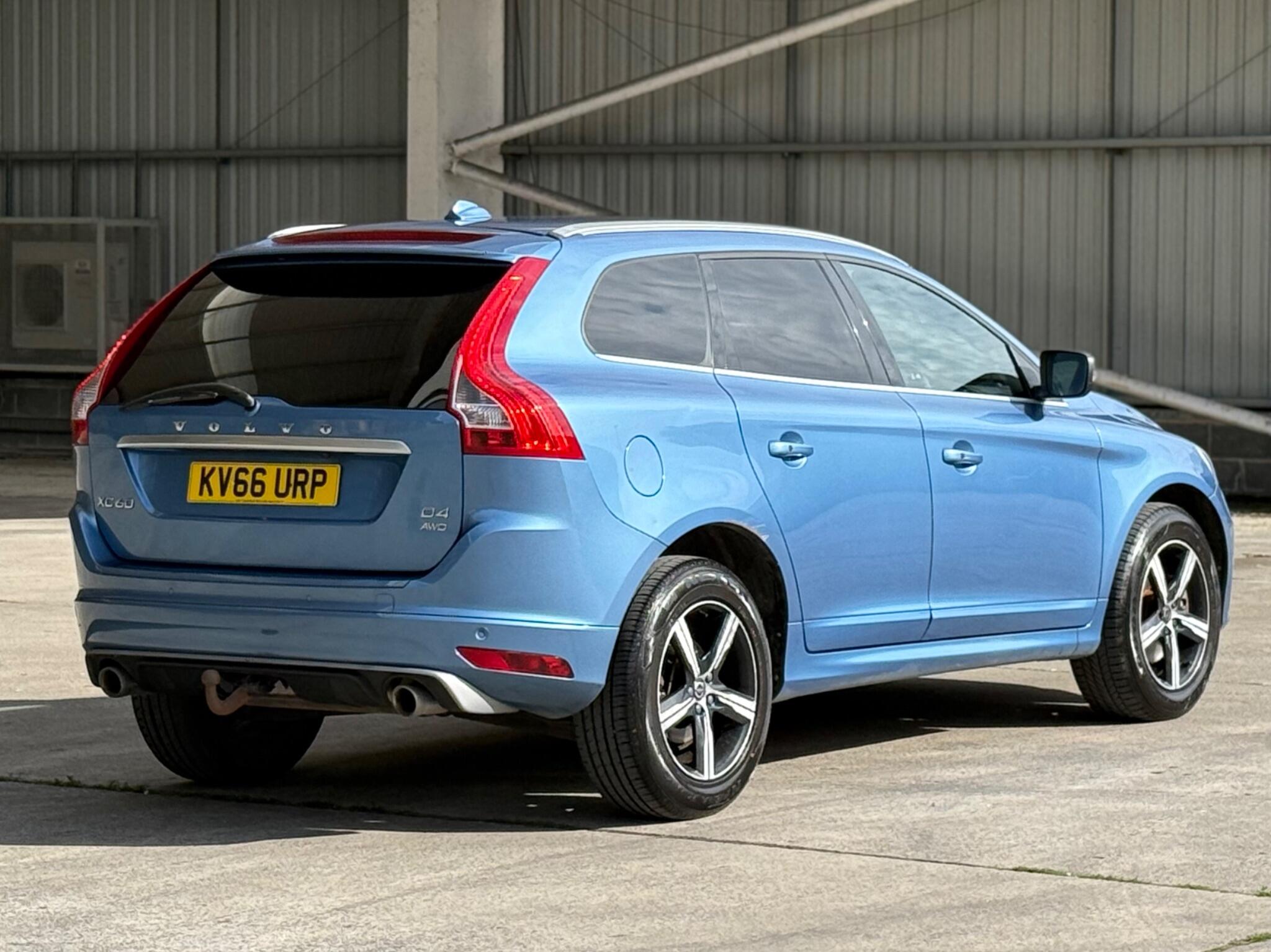 Volvo XC60 - Image 11