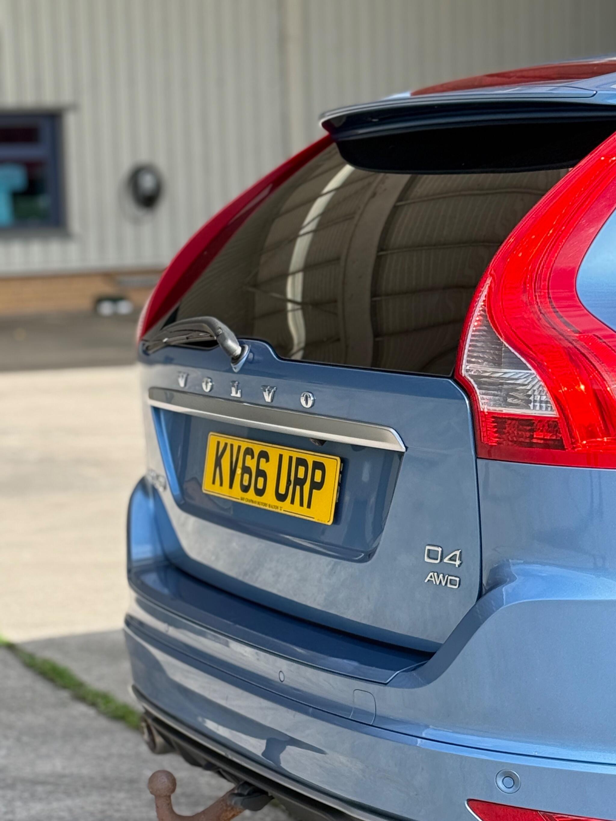 Volvo XC60 - Image 12