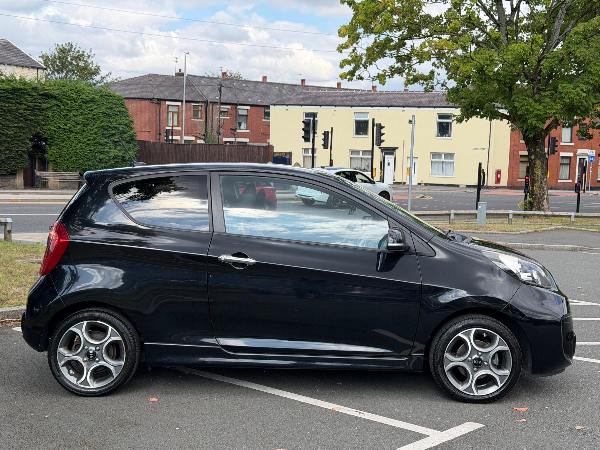 Kia Picanto - Image 6