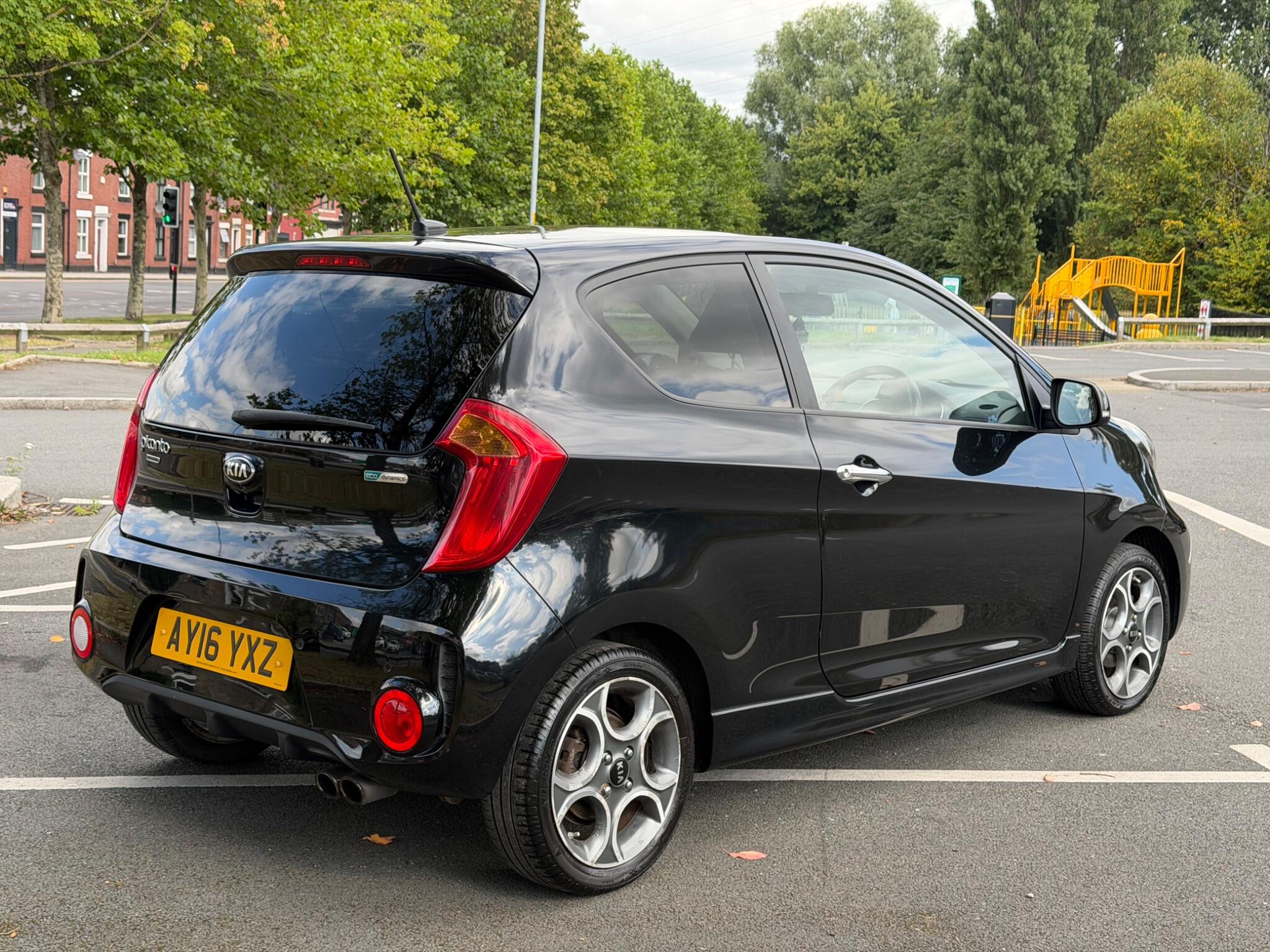 Kia Picanto - Image 7