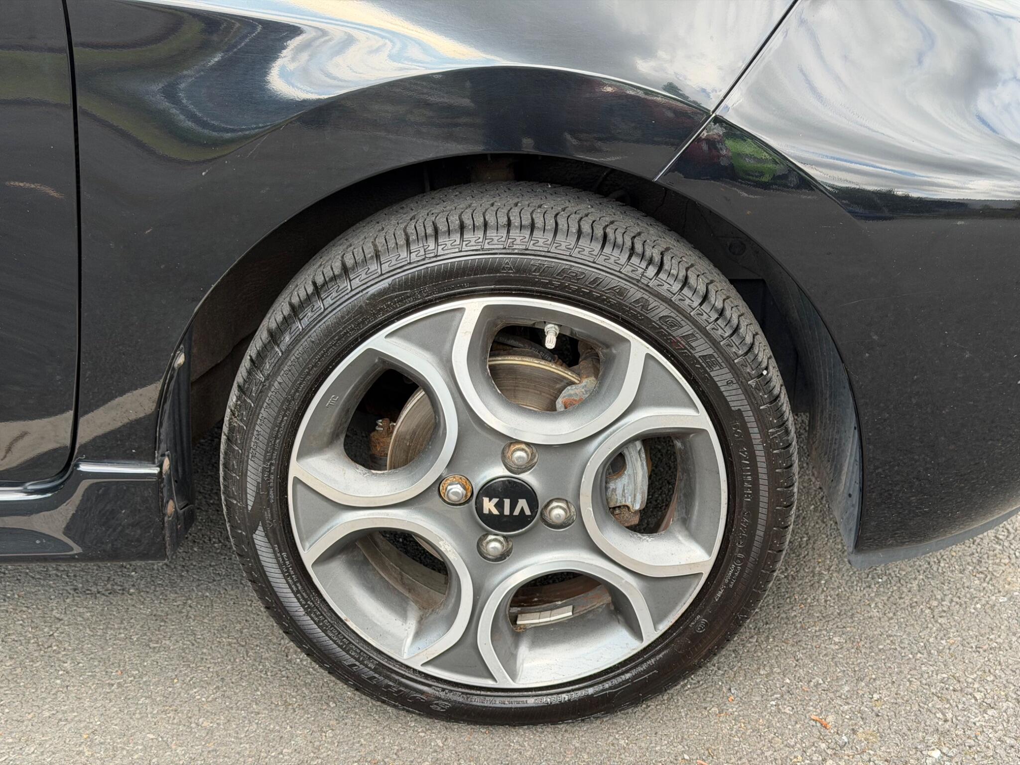 Kia Picanto - Image 11
