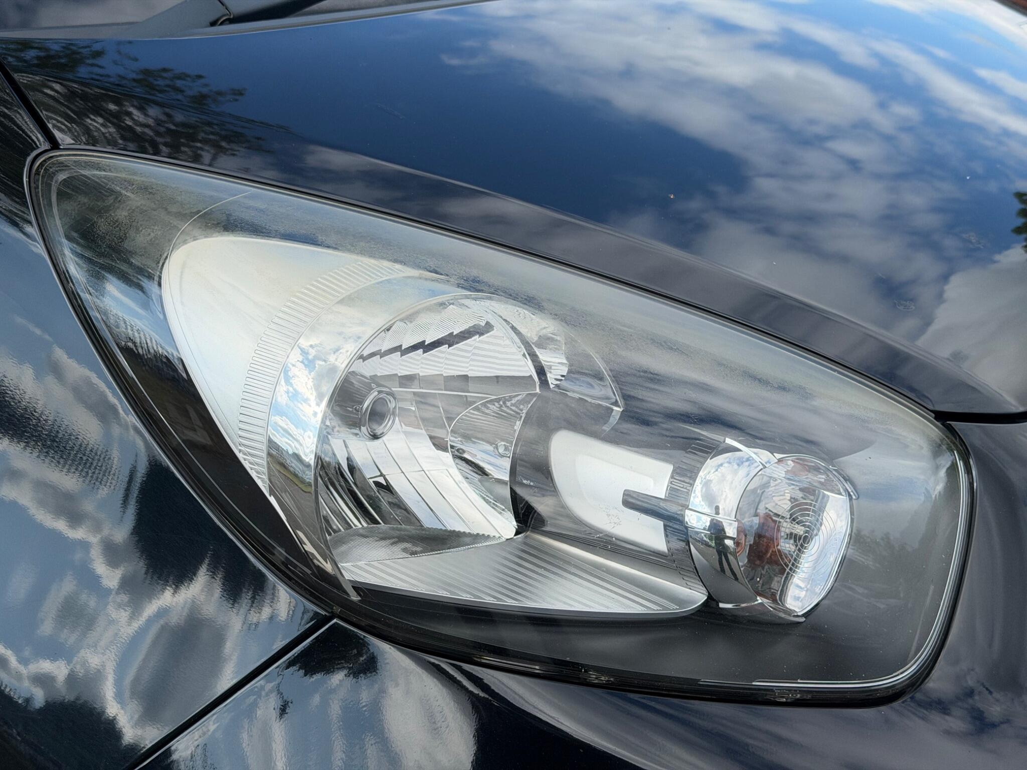 Kia Picanto - Image 16