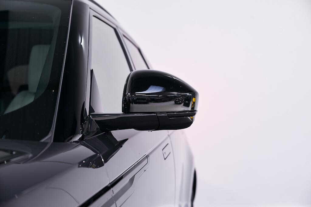 Land Rover Range Rover Velar - Image 9