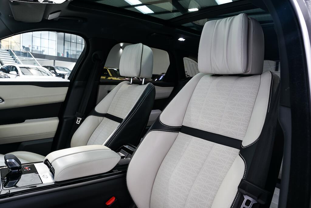 Land Rover Range Rover Velar - Image 14