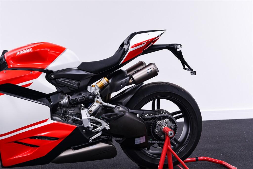 Ducati 1299 SUPERLEGGERA - Image 6
