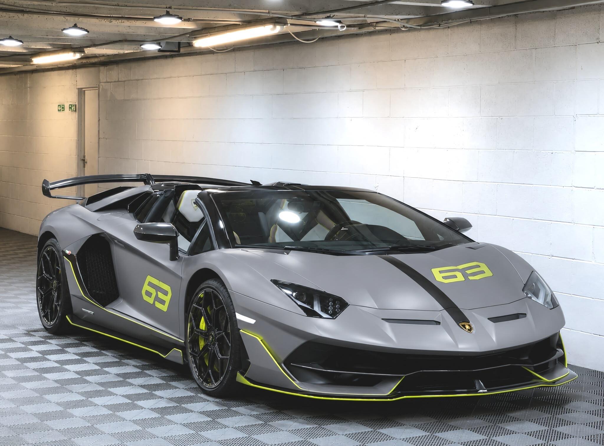 Lamborghini Aventador