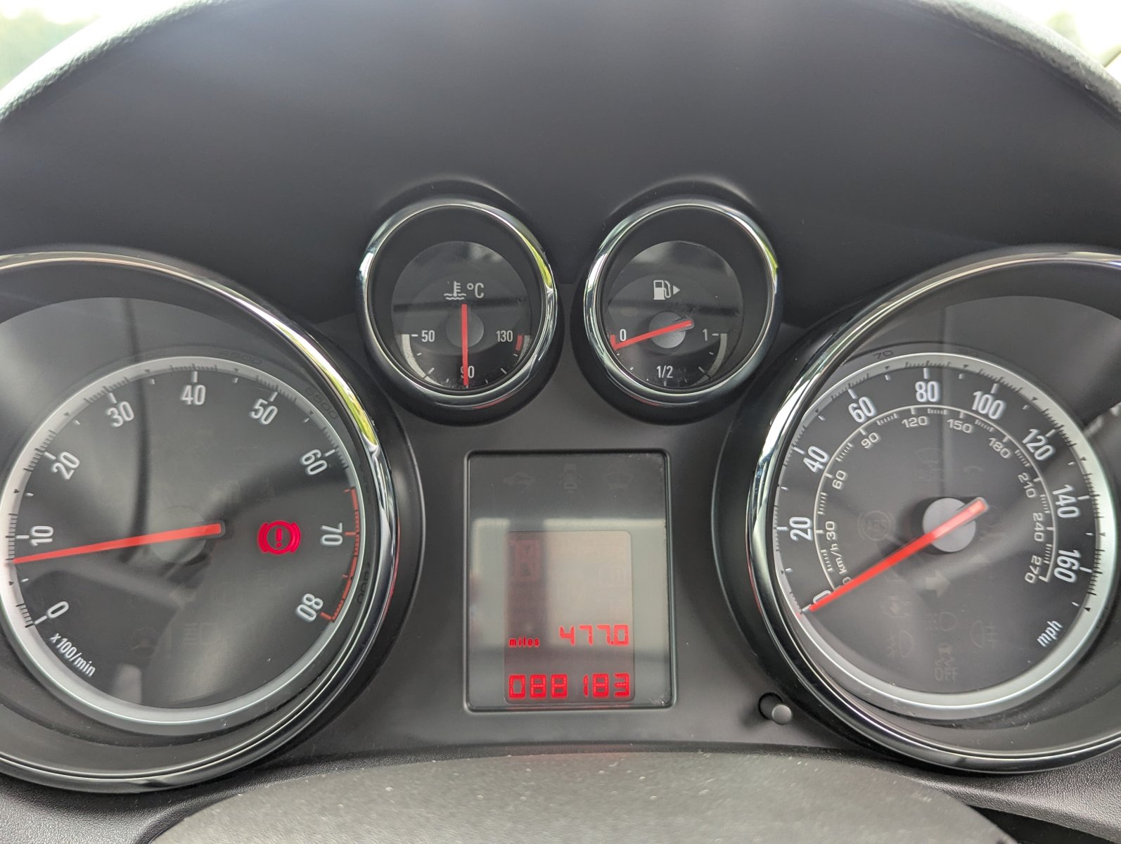 Vauxhall Astra - Image 13
