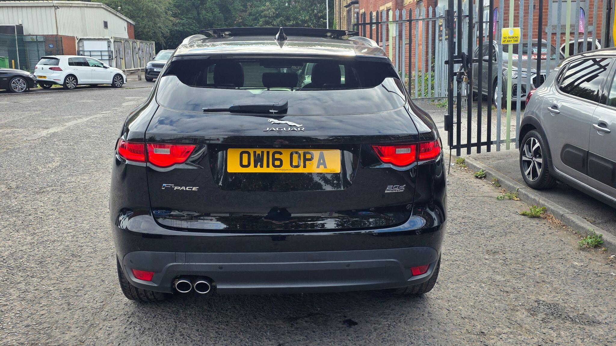 Jaguar F-Pace - Image 14