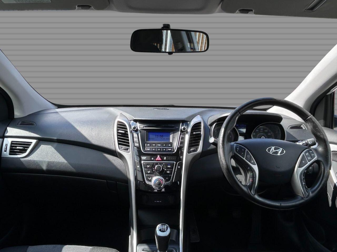 Hyundai i30 - Image 9