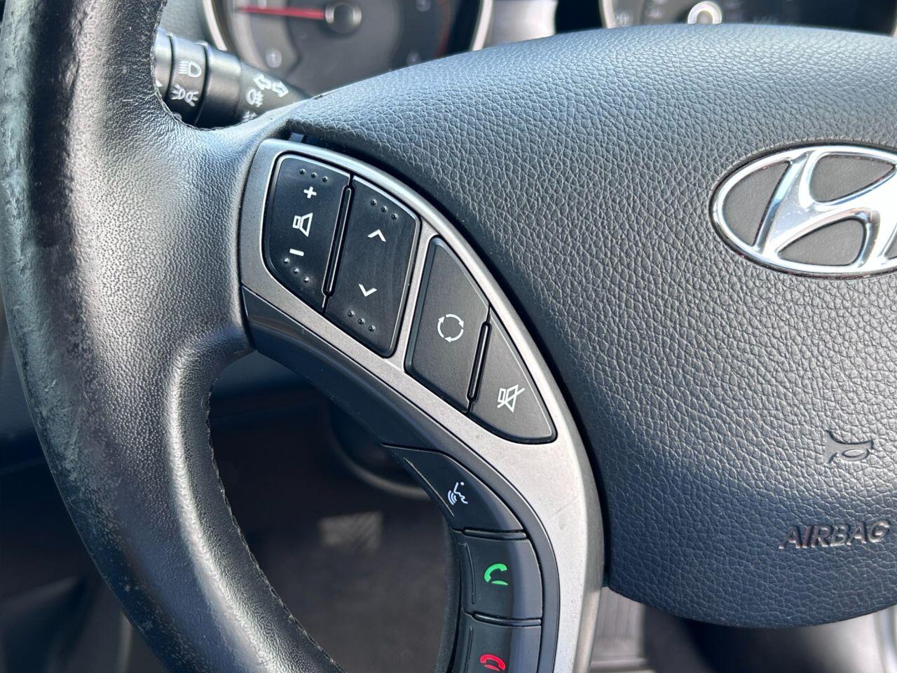 Hyundai i30 - Image 10