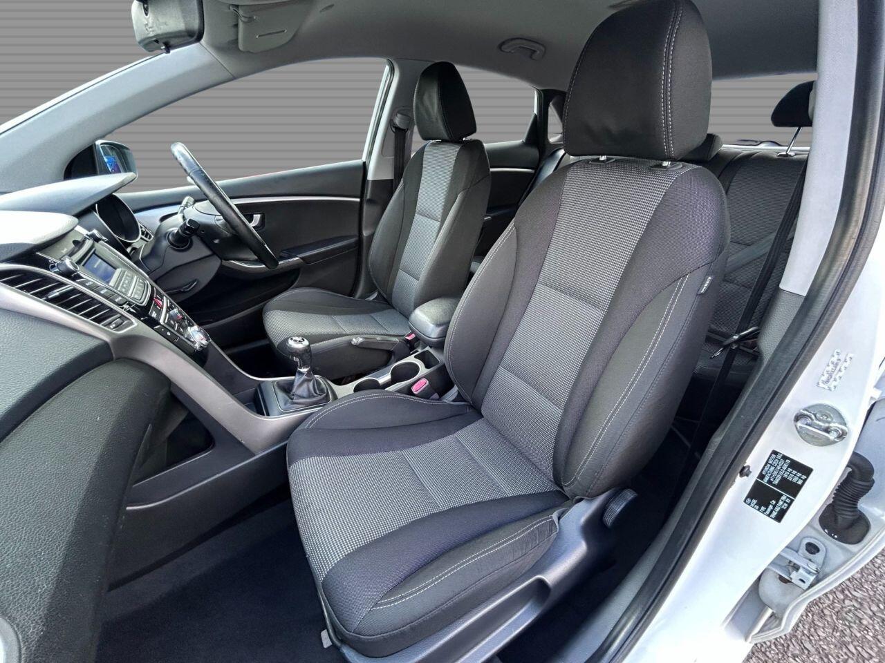 Hyundai i30 - Image 13