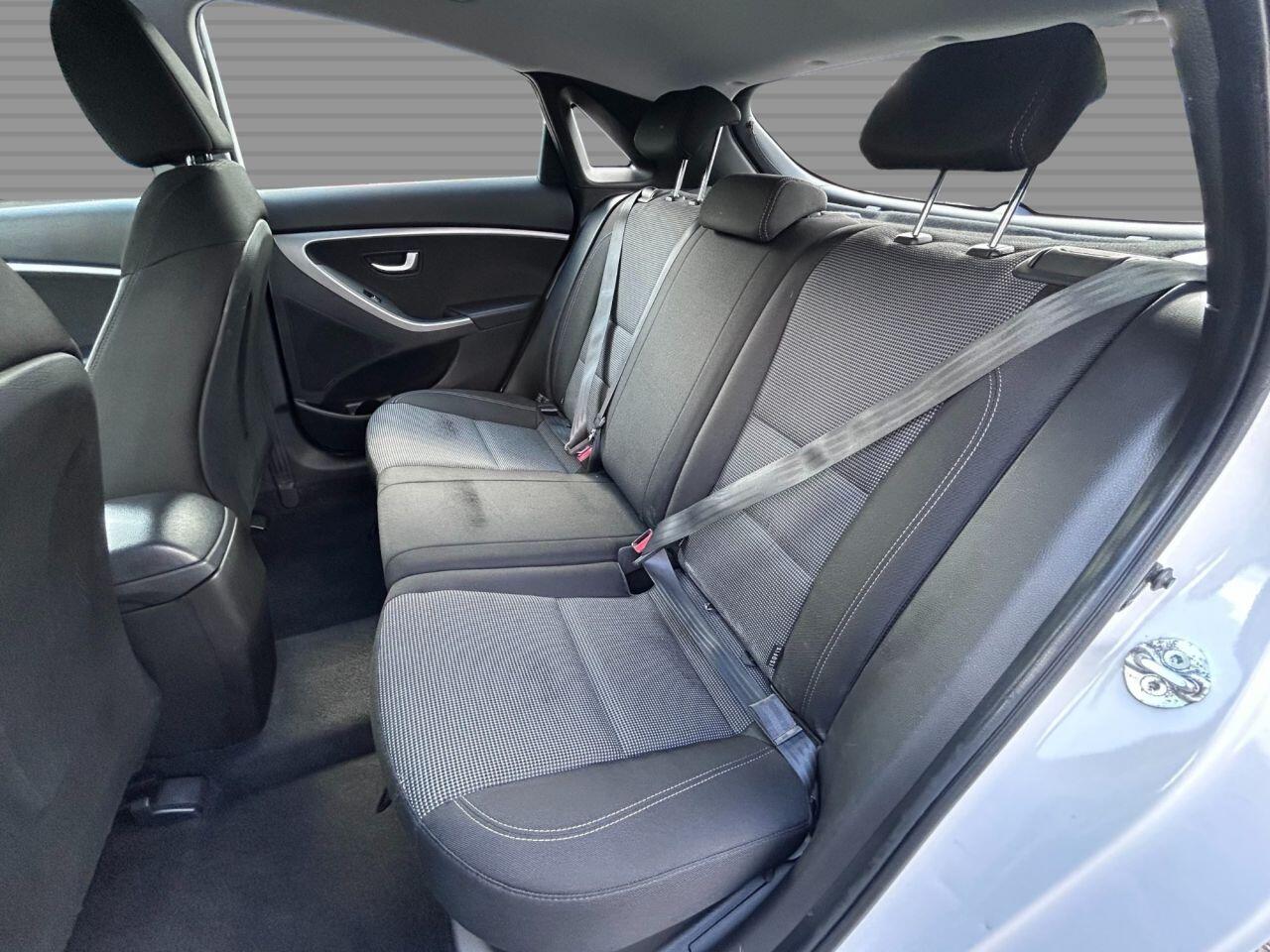 Hyundai i30 - Image 15