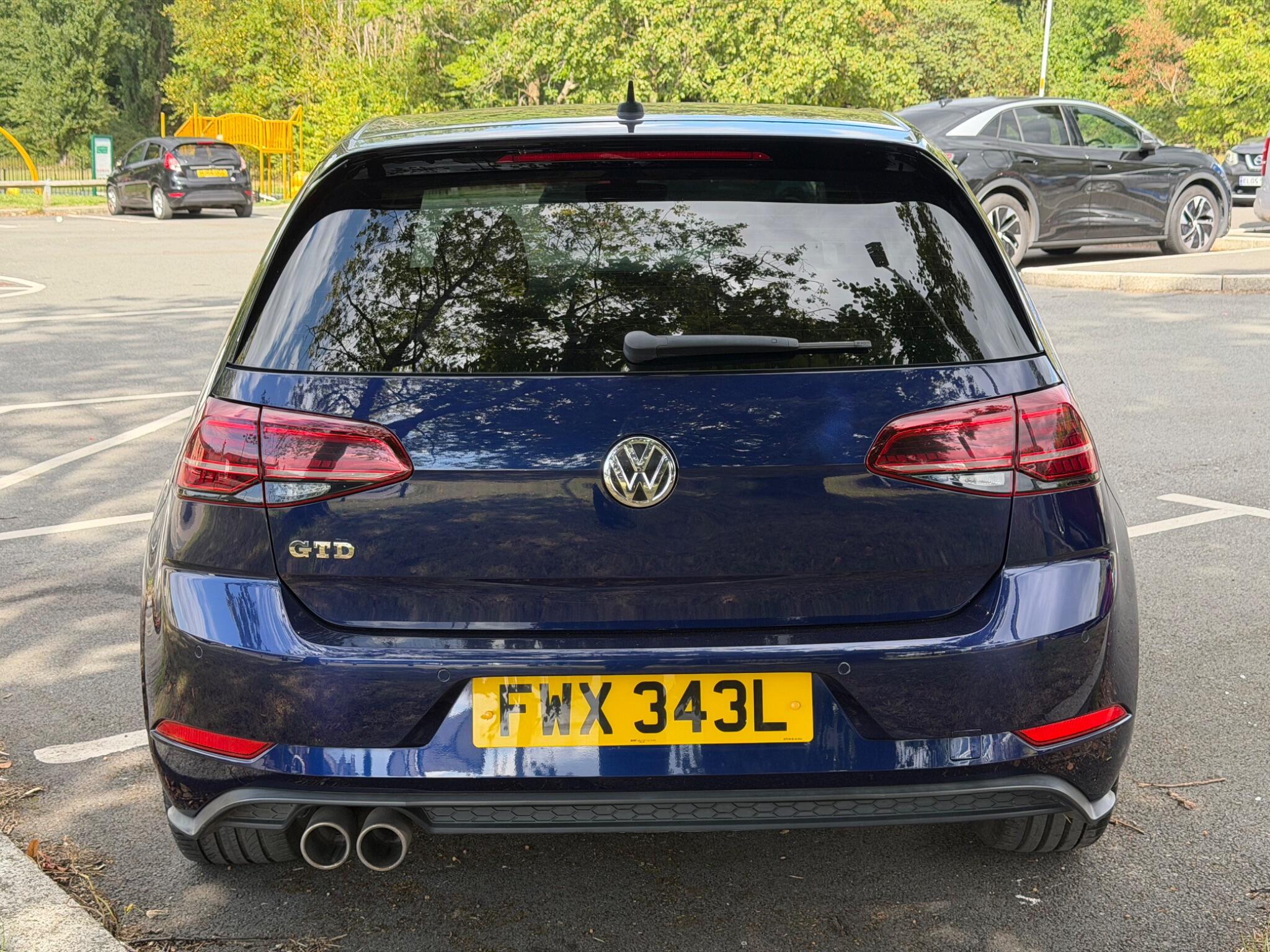 Volkswagen Golf - Image 4