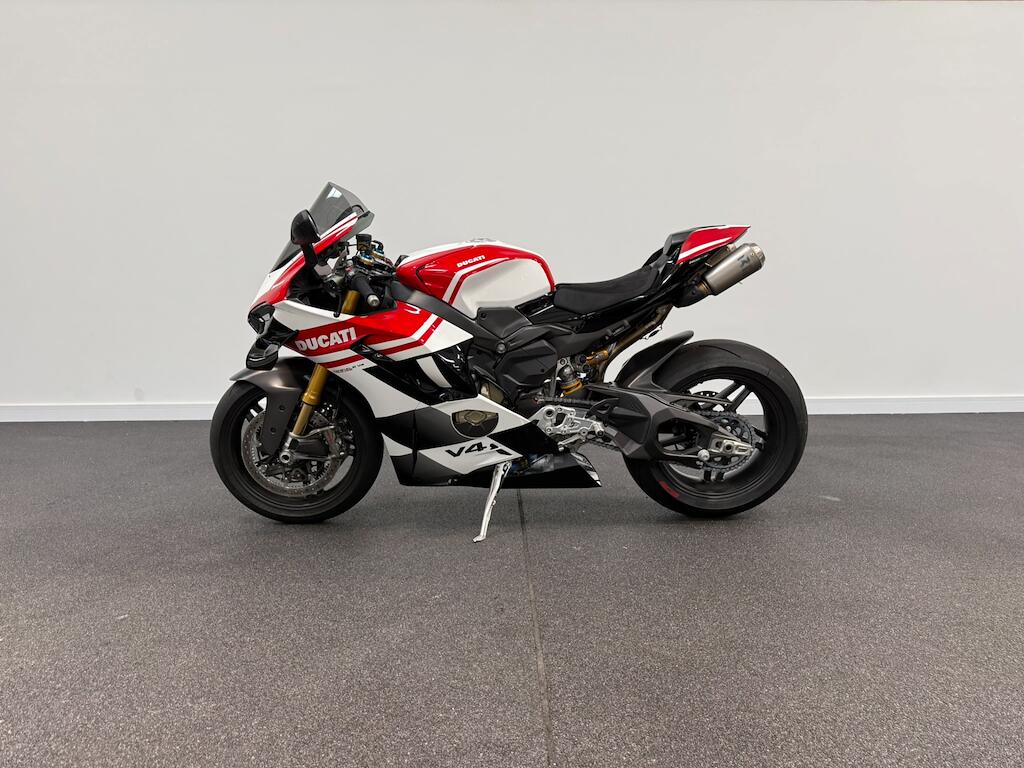 Ducati PANIGALE V4 - Image 2