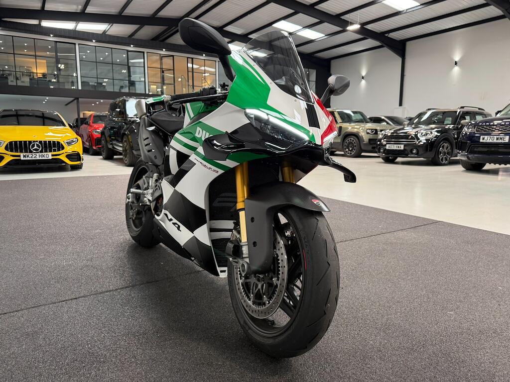 Ducati PANIGALE V4 - Image 14