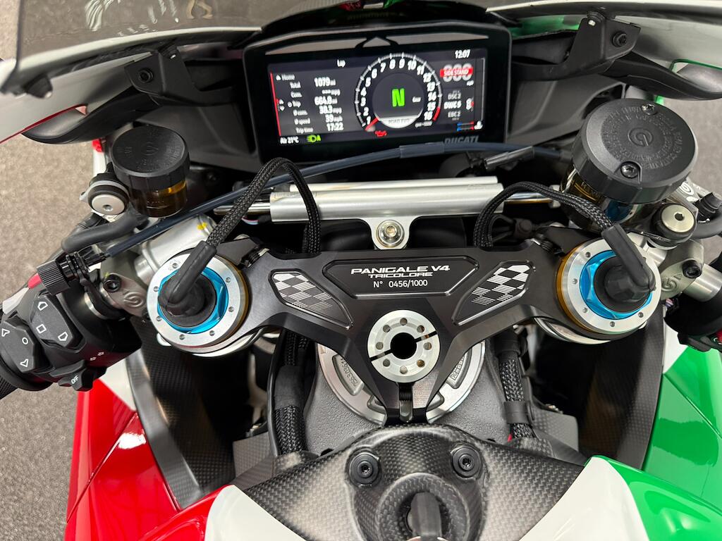 Ducati PANIGALE V4 - Image 18