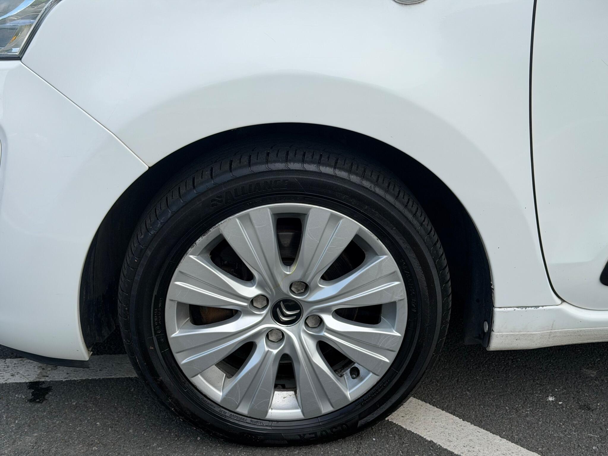 Citroen C3 Picasso - Image 12