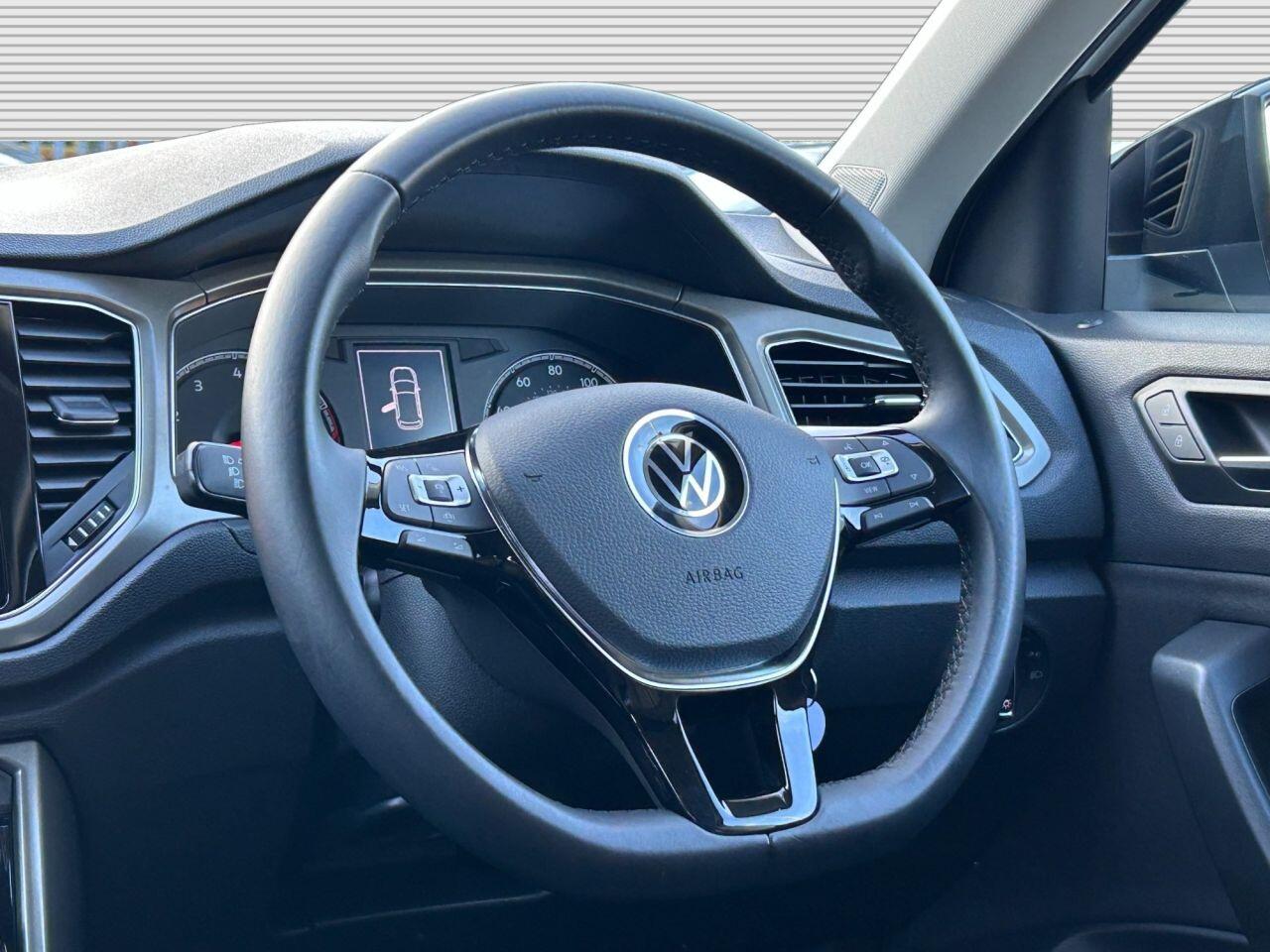 Volkswagen T-Roc - Image 15