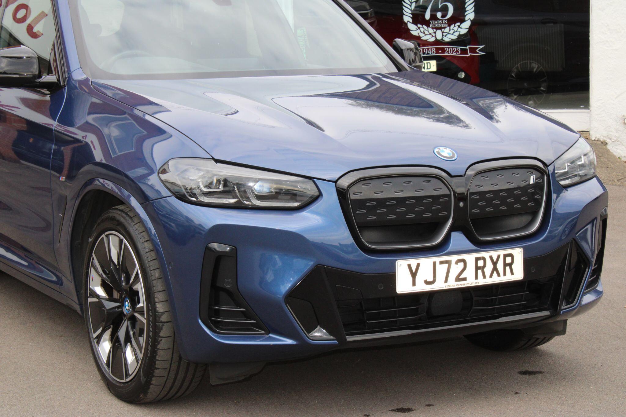 BMW iX3 - Image 7