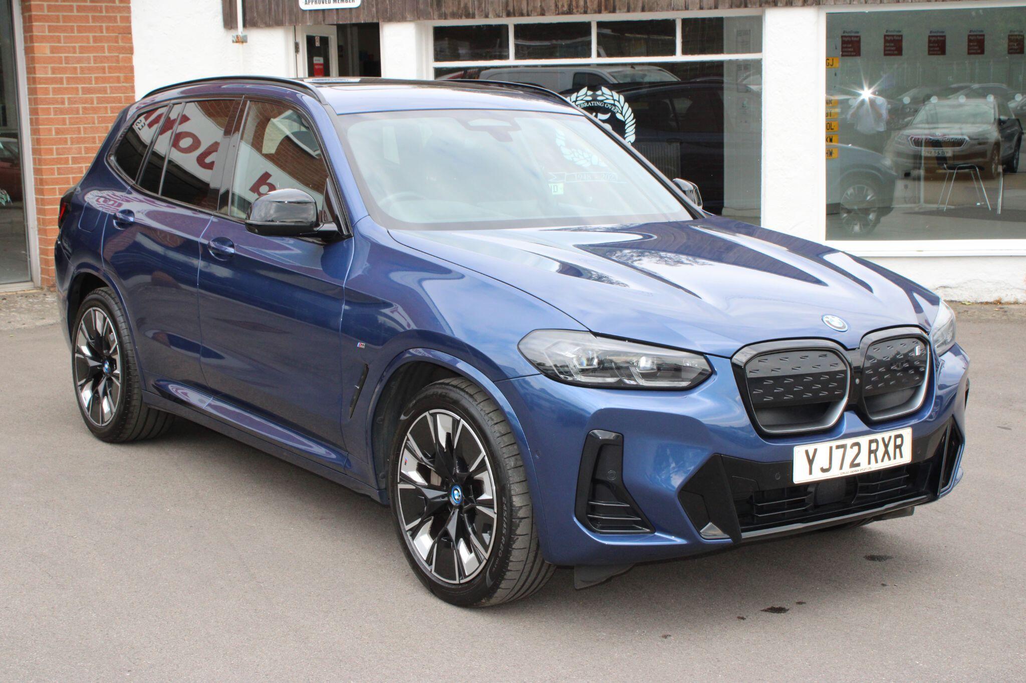 BMW iX3 - Image 9