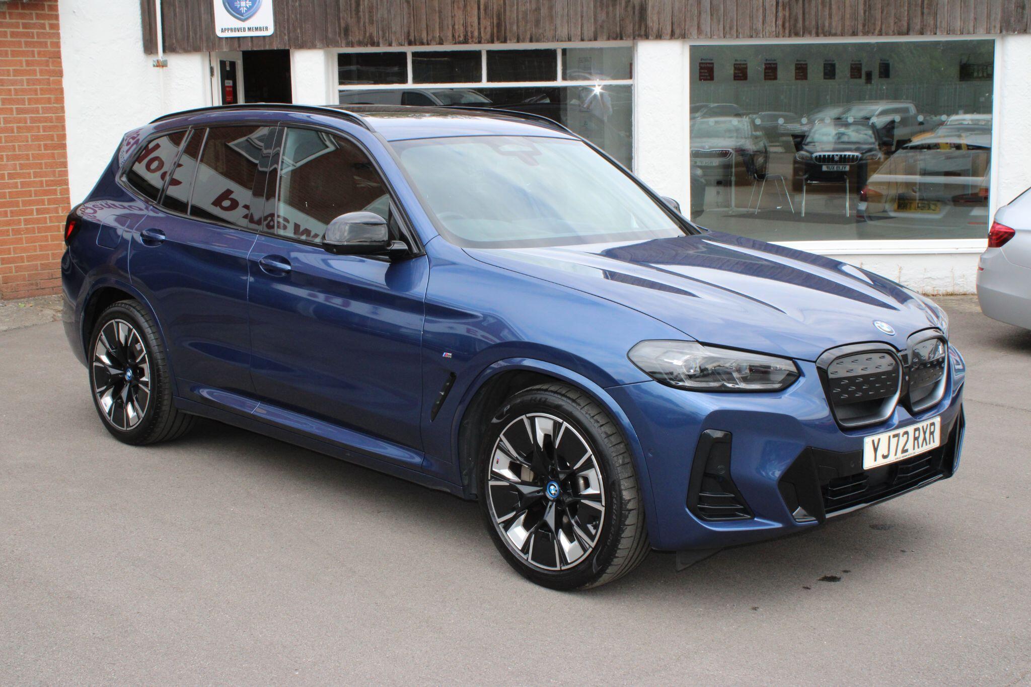 BMW iX3 - Image 10
