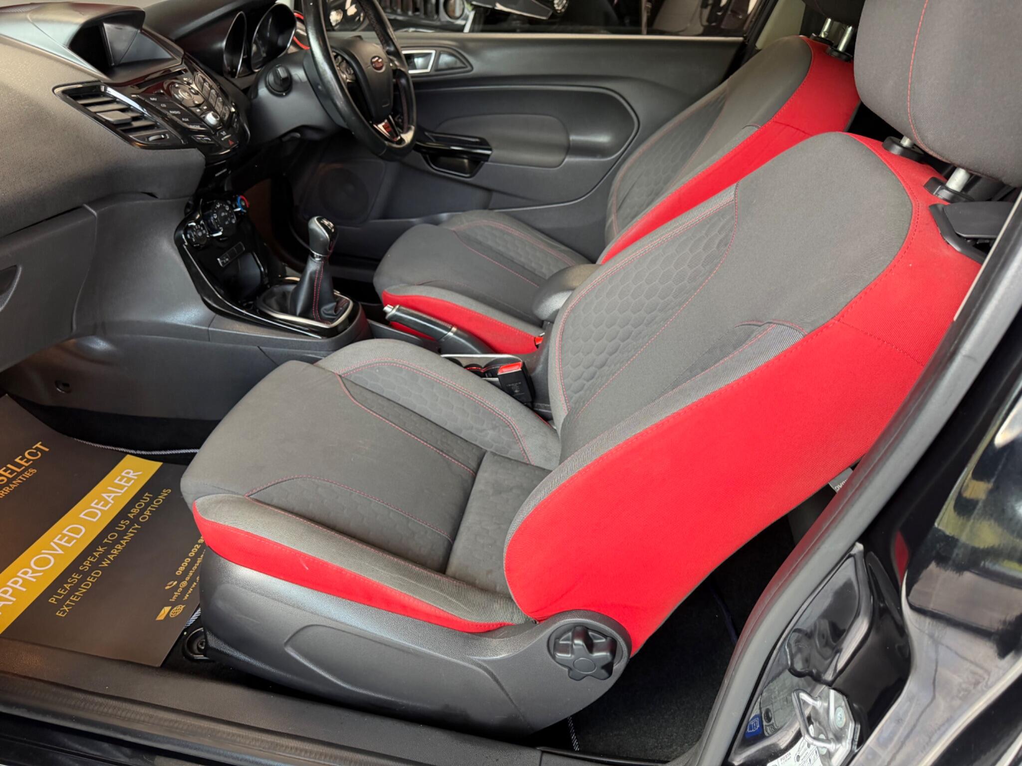 Ford Fiesta - Image 5