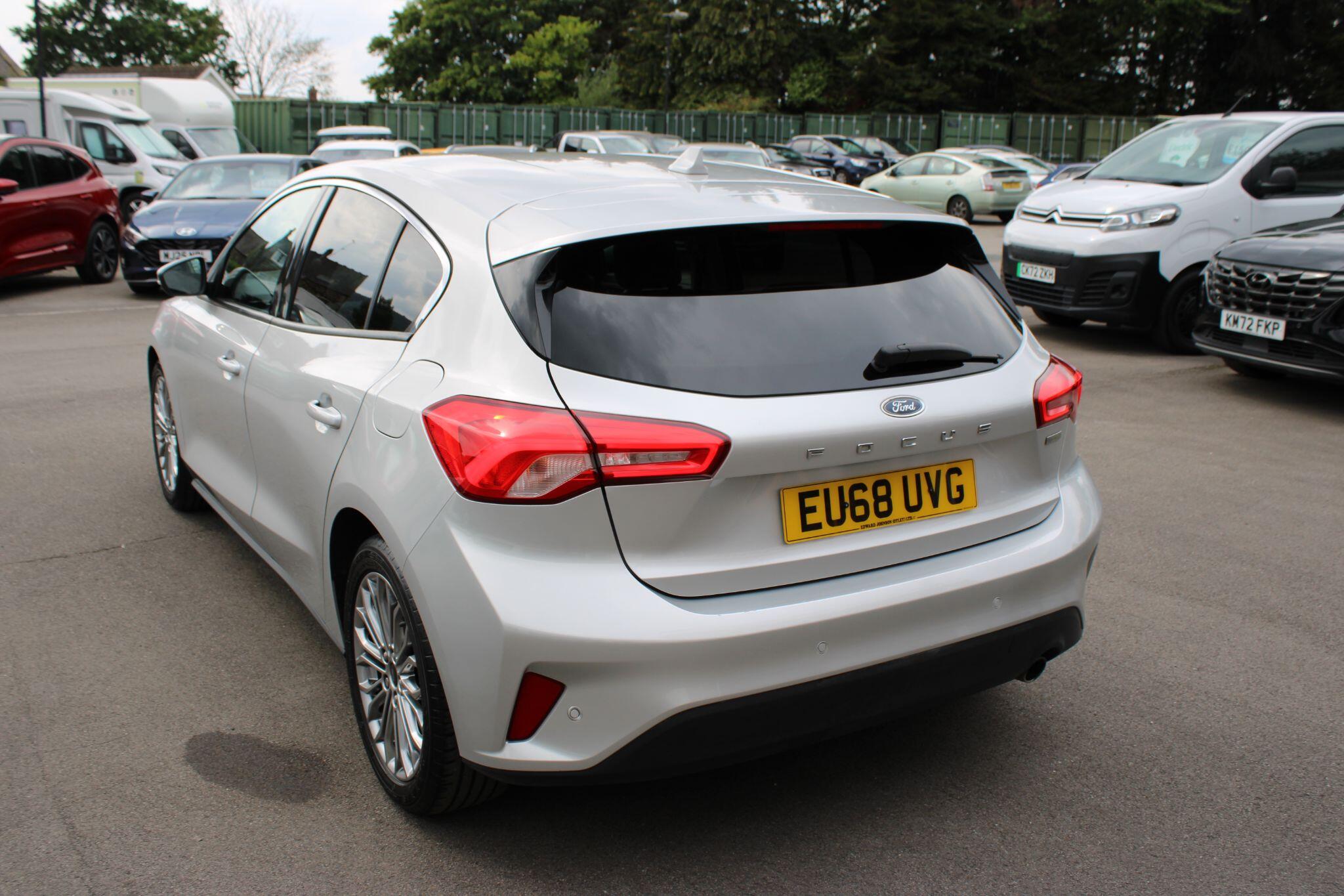 Ford Focus - Image 5