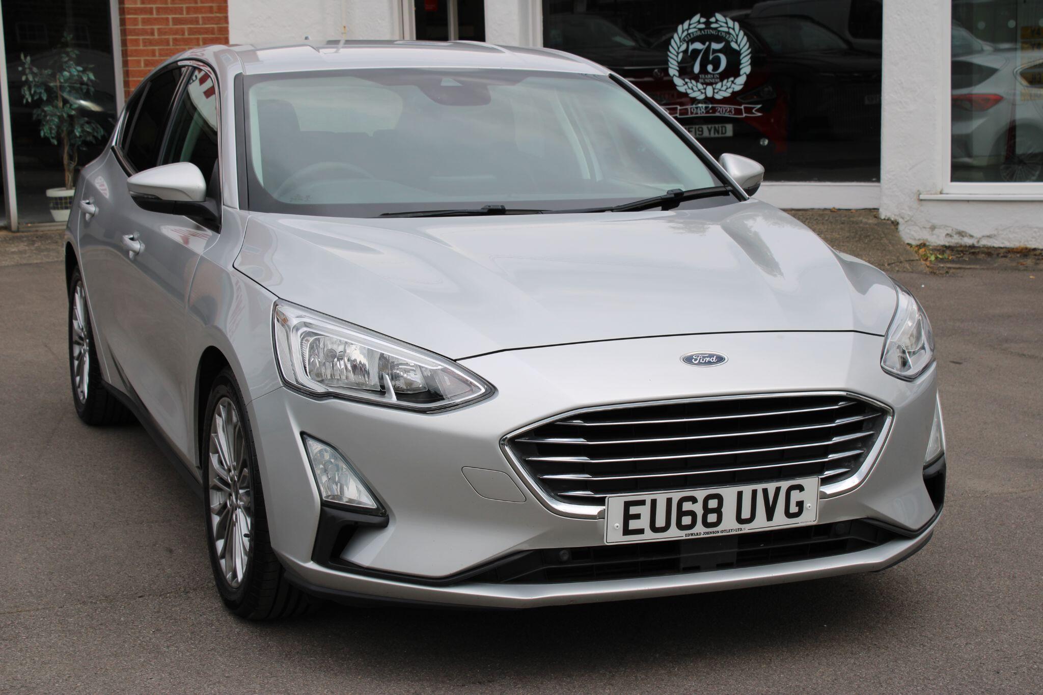 Ford Focus - Image 6
