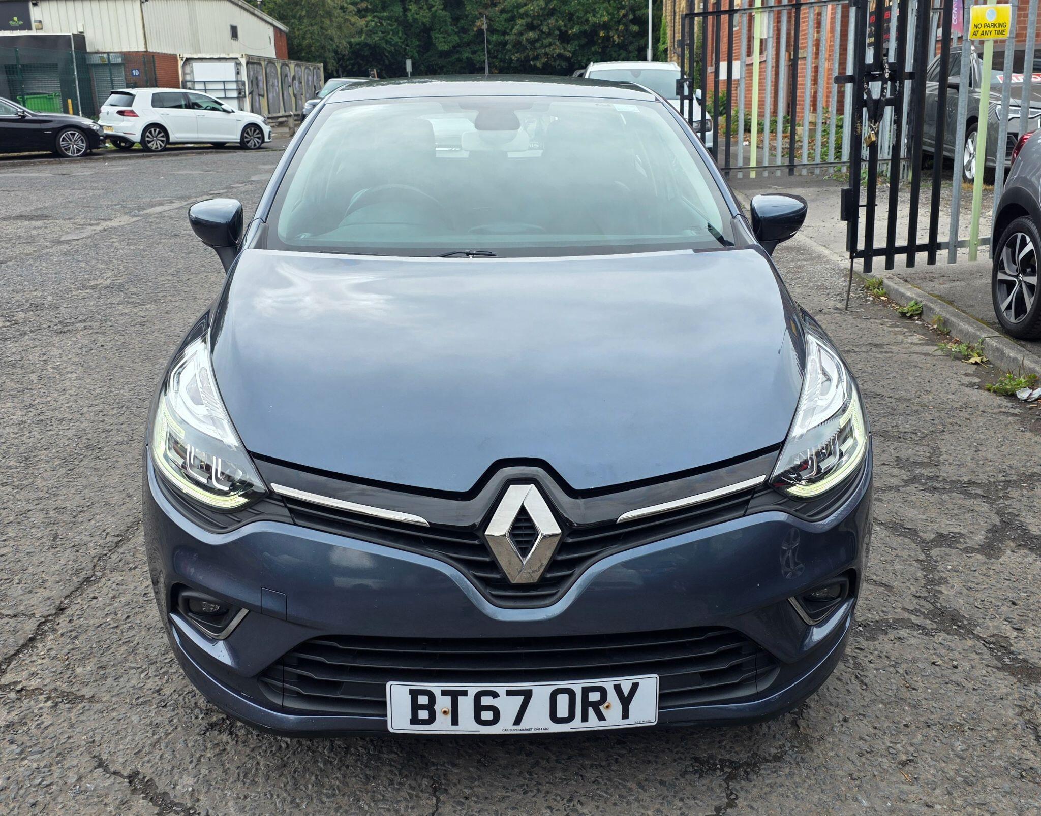 Renault Clio - Image 2