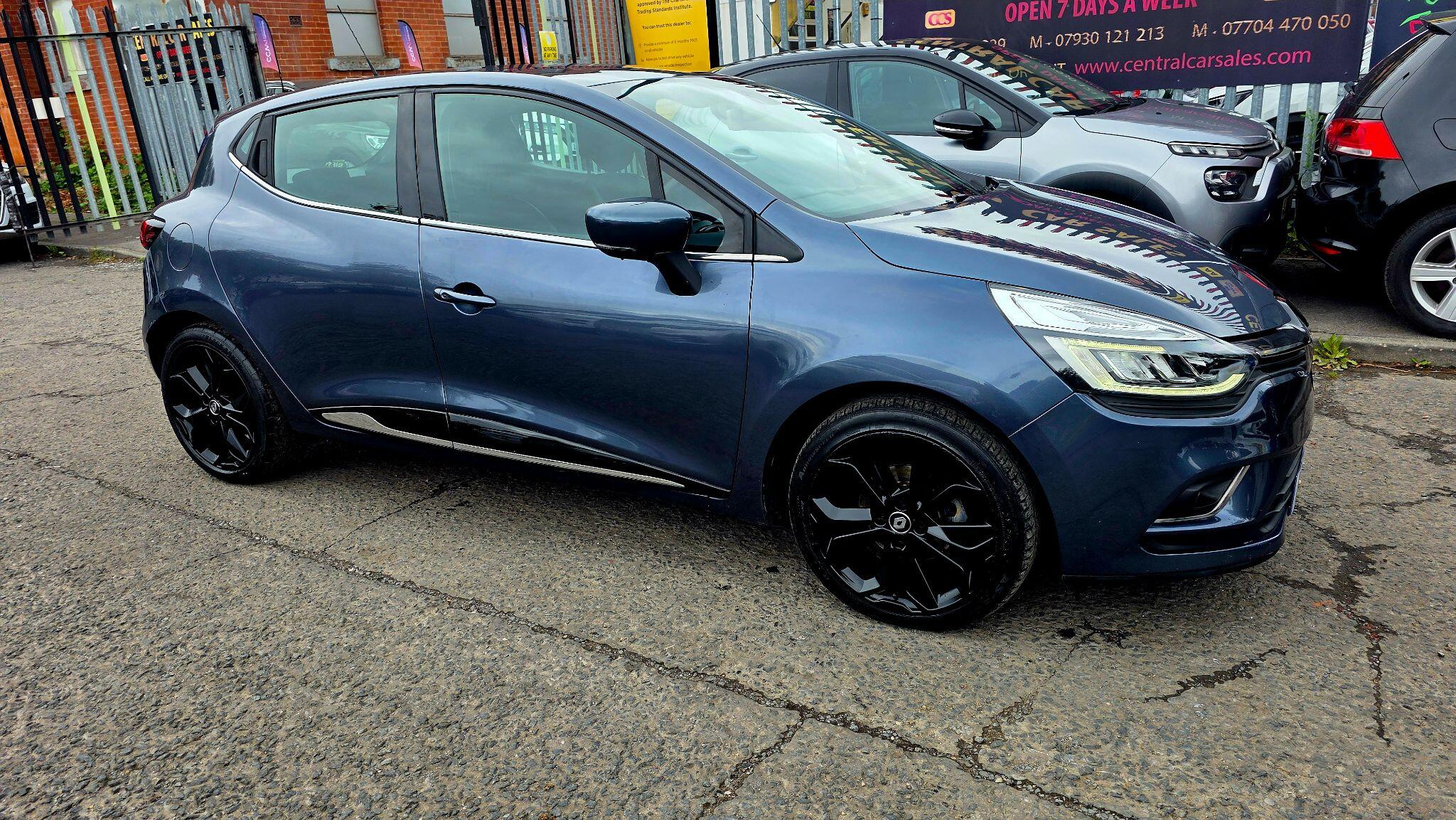 Renault Clio - Image 4