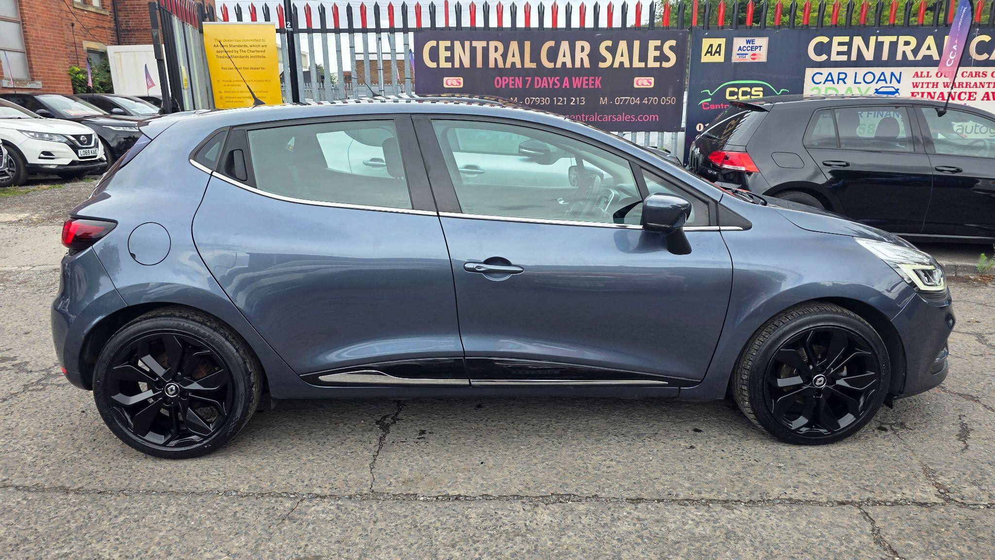 Renault Clio - Image 8