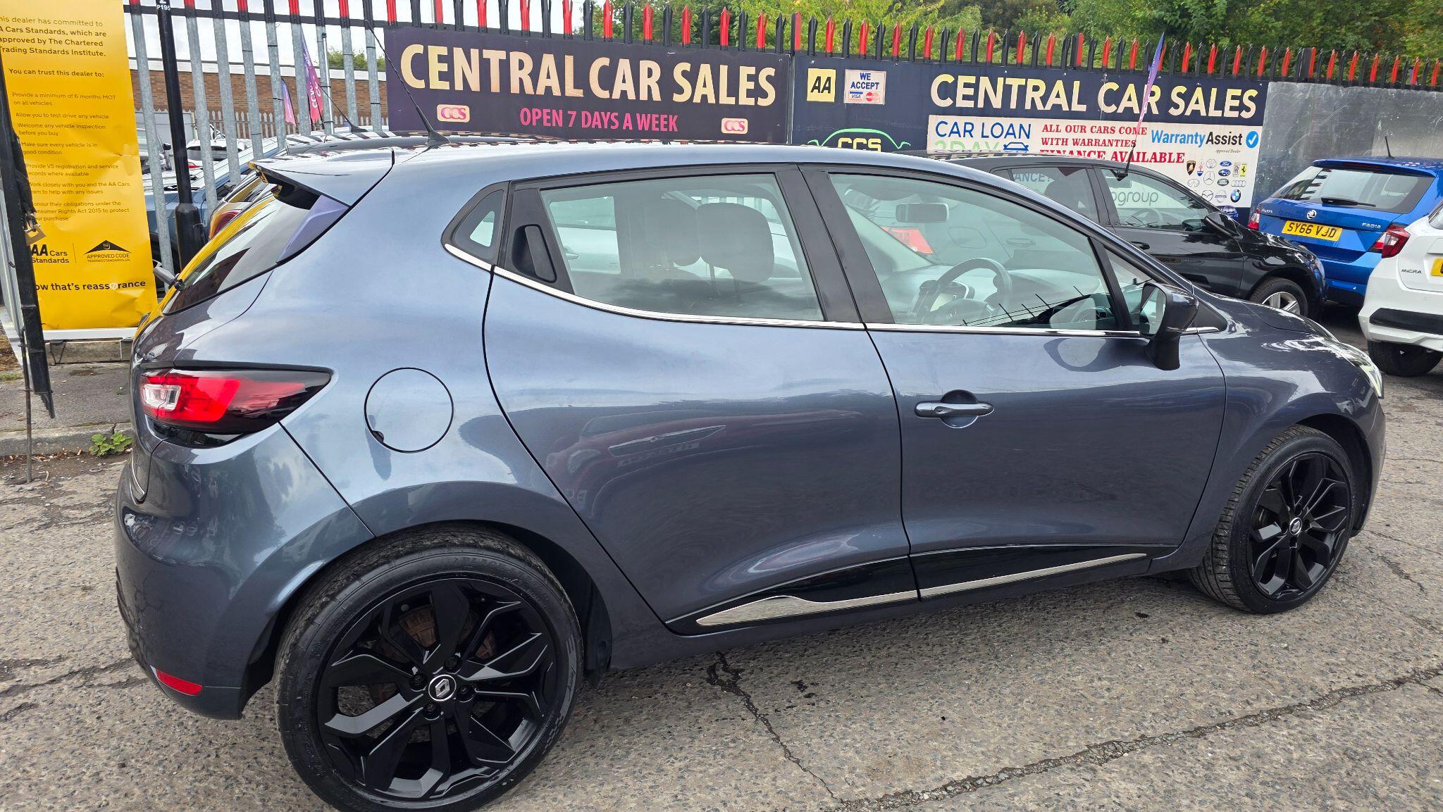 Renault Clio - Image 10