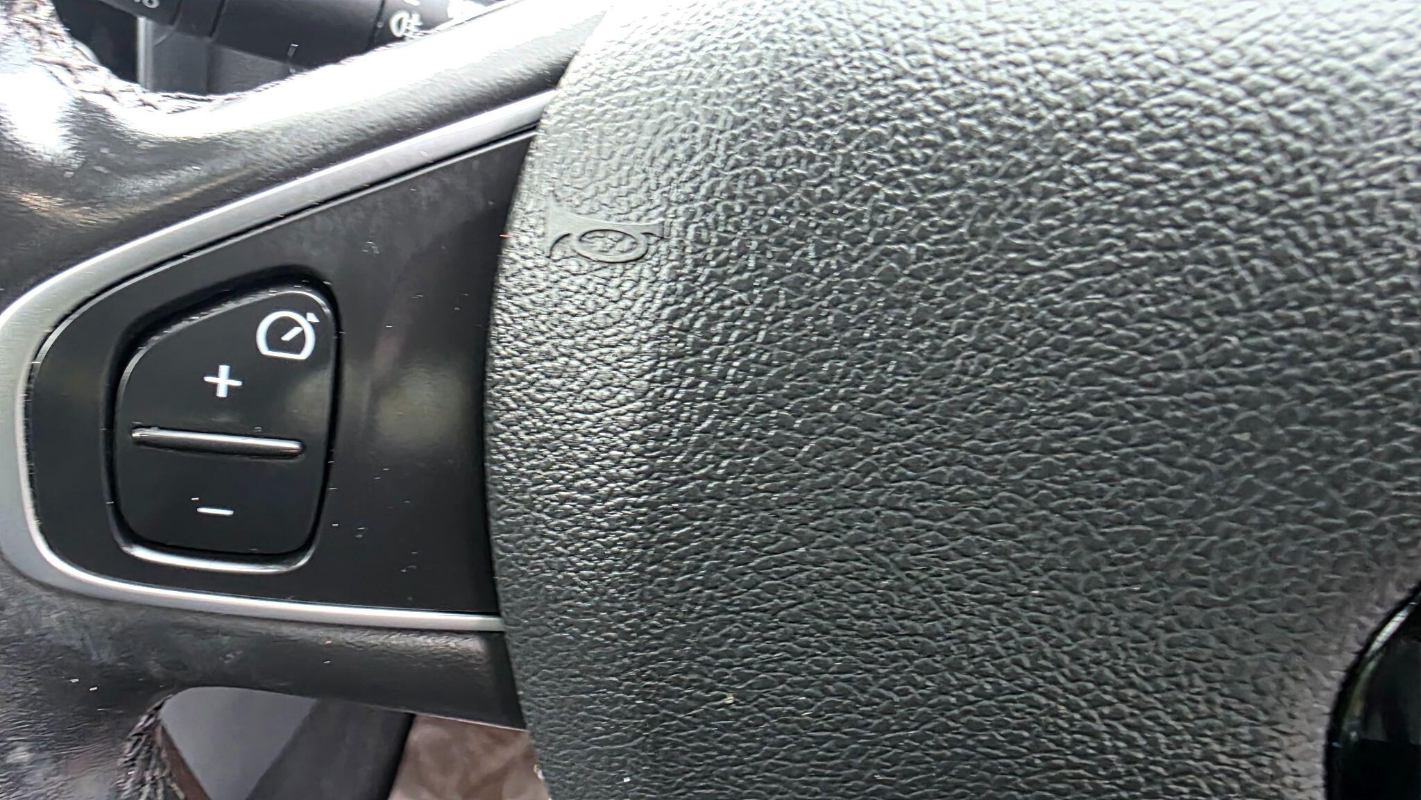 Renault Clio - Image 20