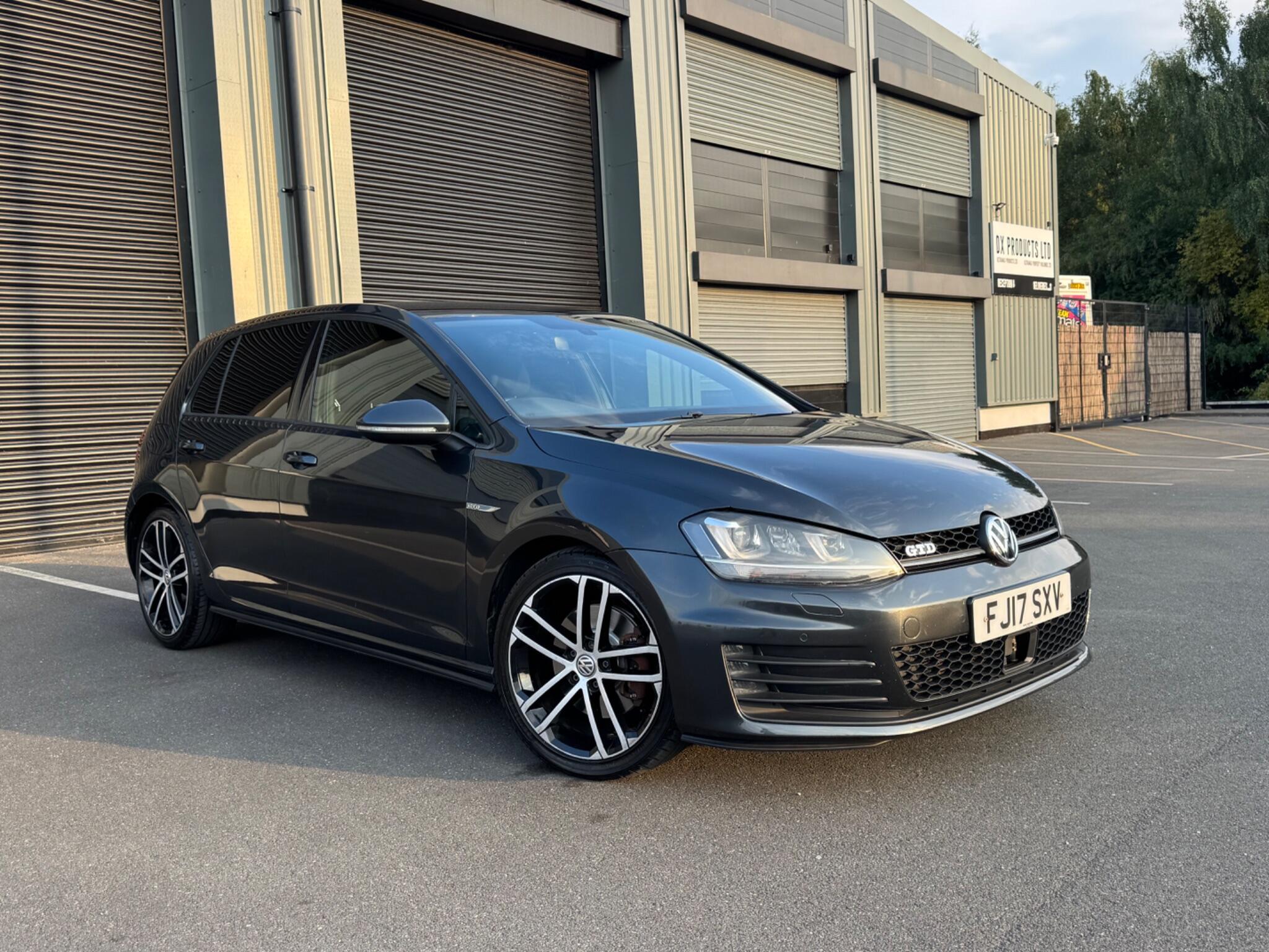 Volkswagen Golf - Image 2