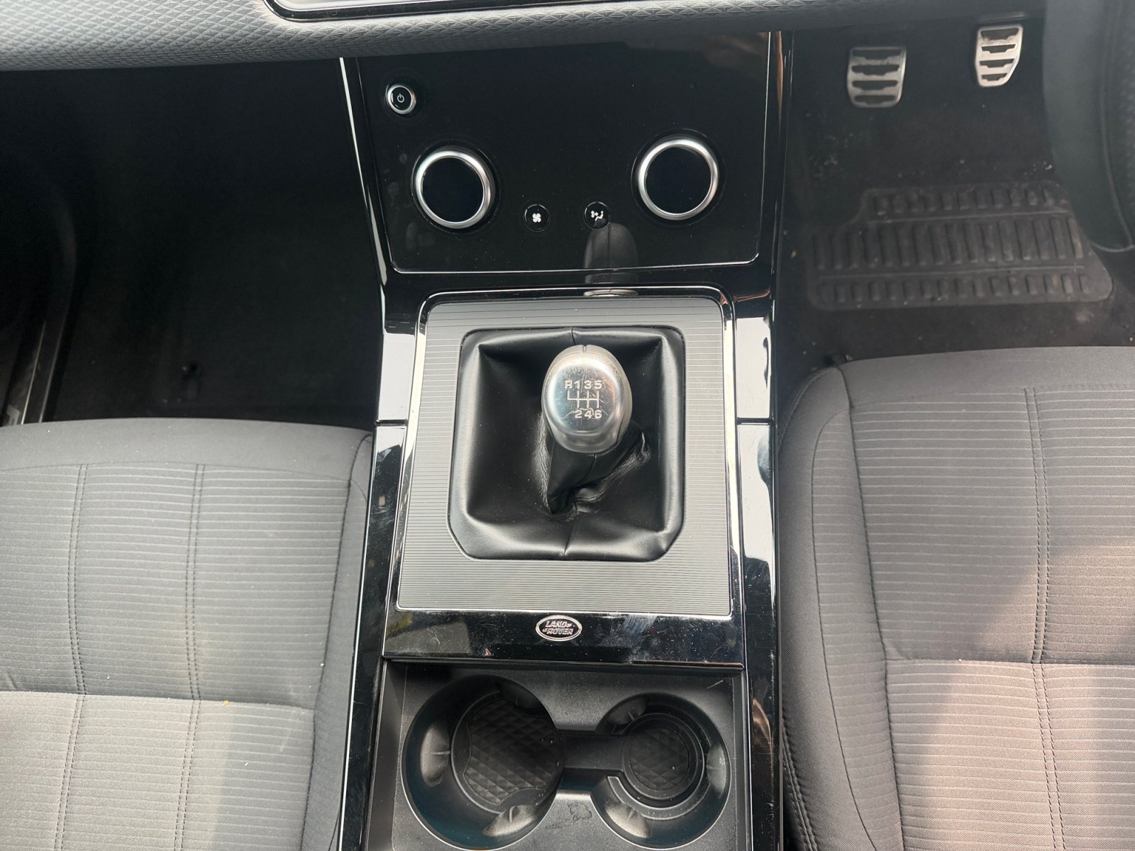 Land Rover Range Rover Evoque - Image 12