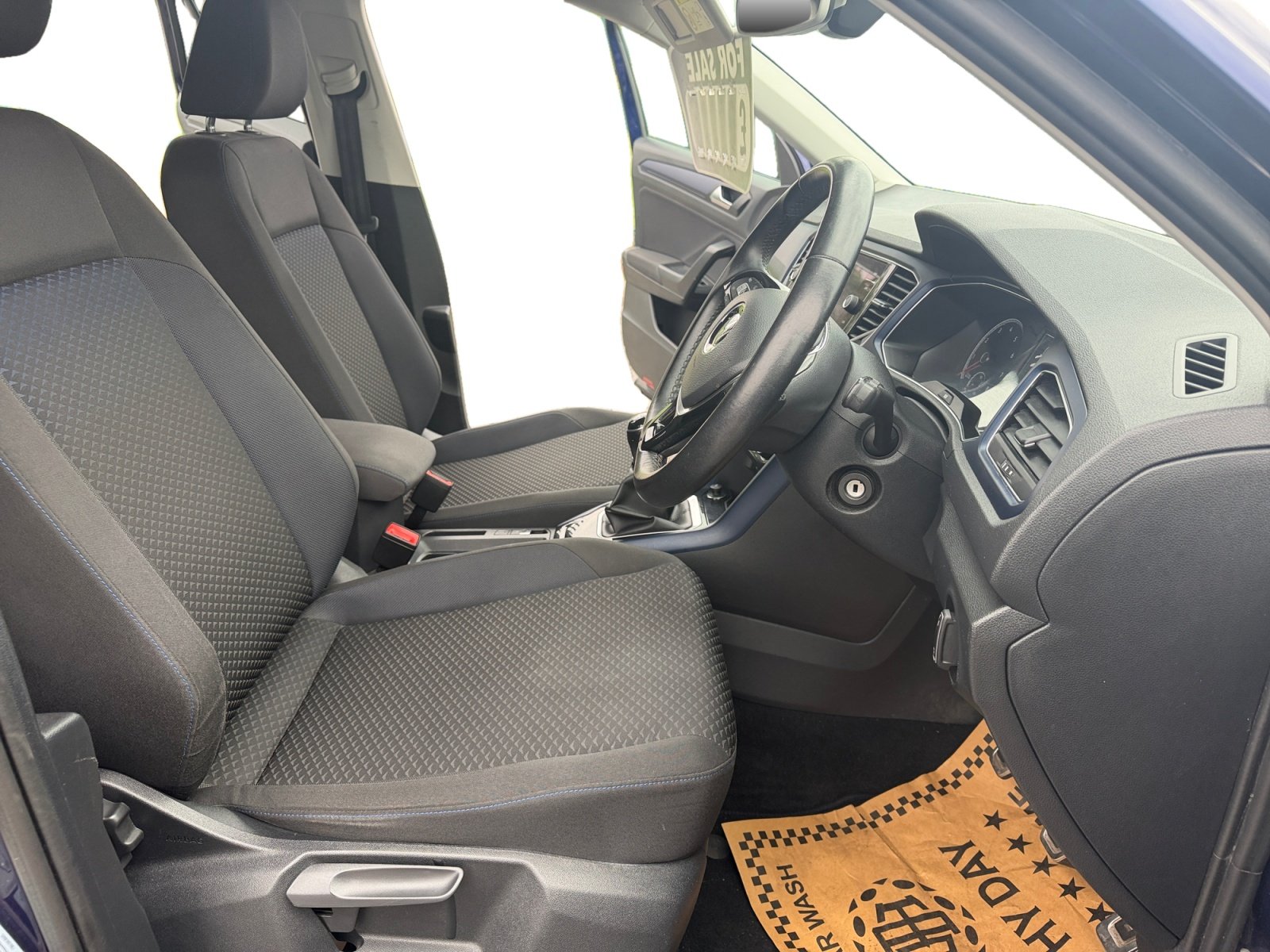 Volkswagen T-Roc - Image 15